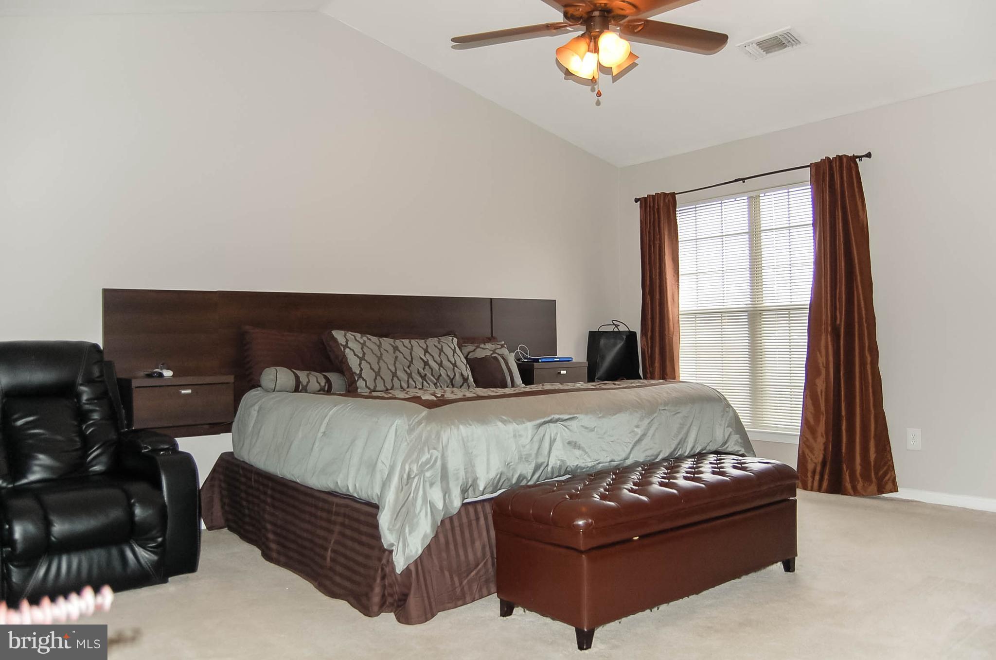 KINGS COUNCIL CONDO - Residential