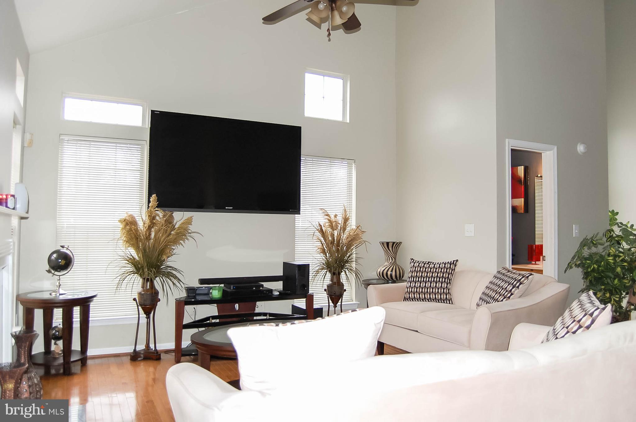 KINGS COUNCIL CONDO - Residential