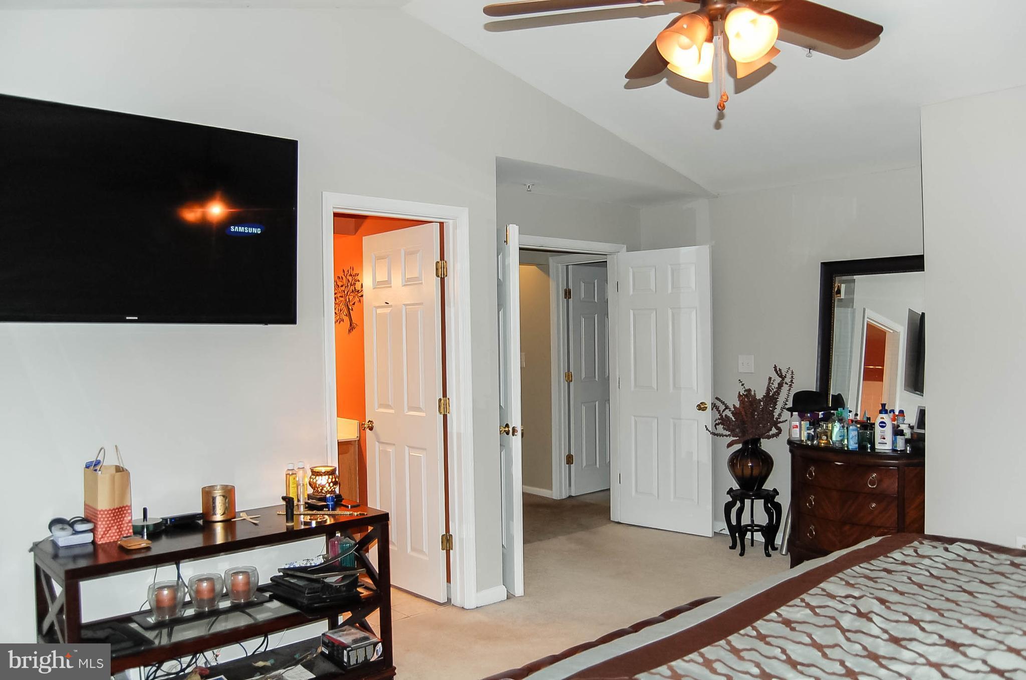 KINGS COUNCIL CONDO - Residential