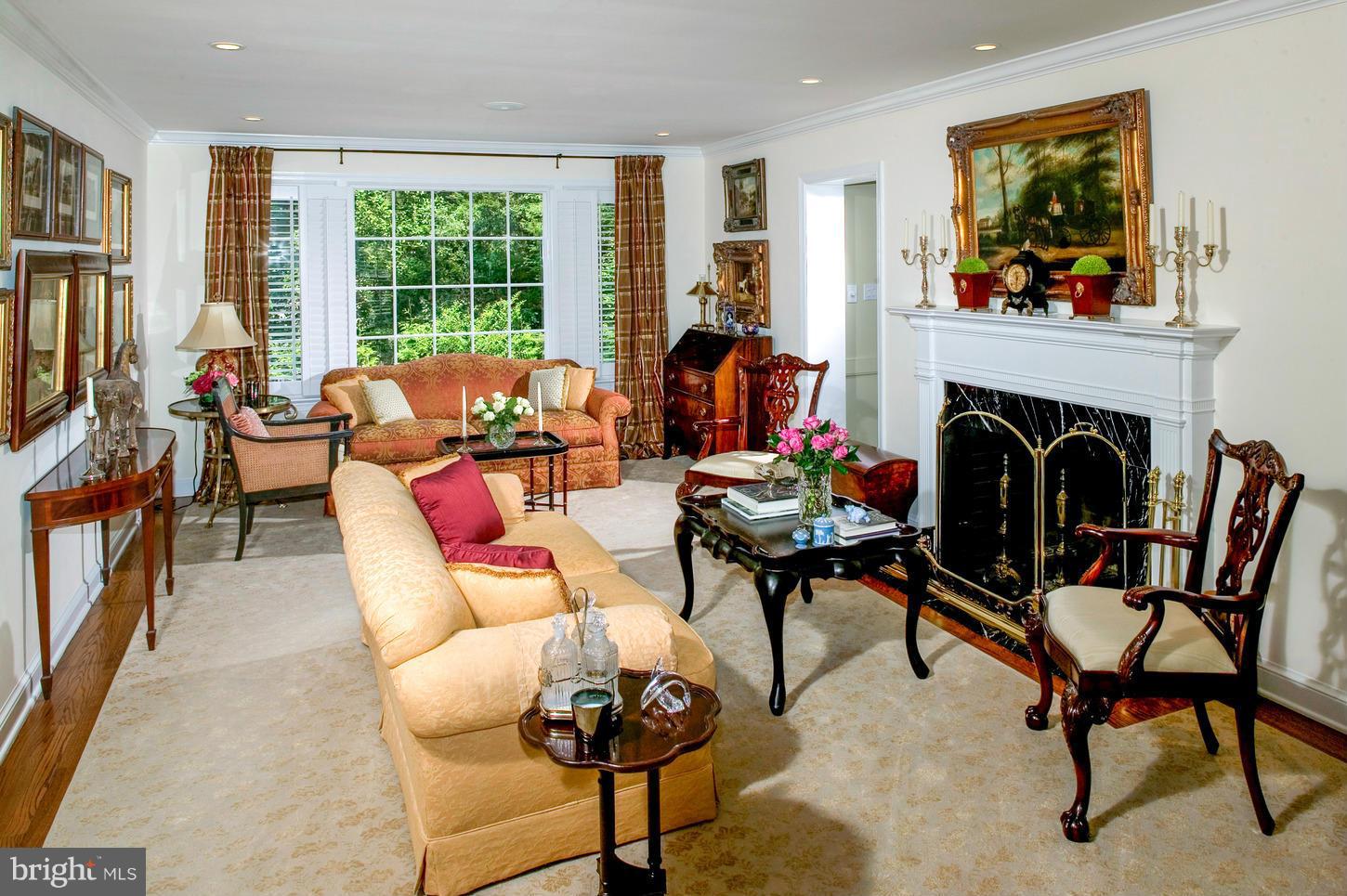 SPRING VALLEY - Residential