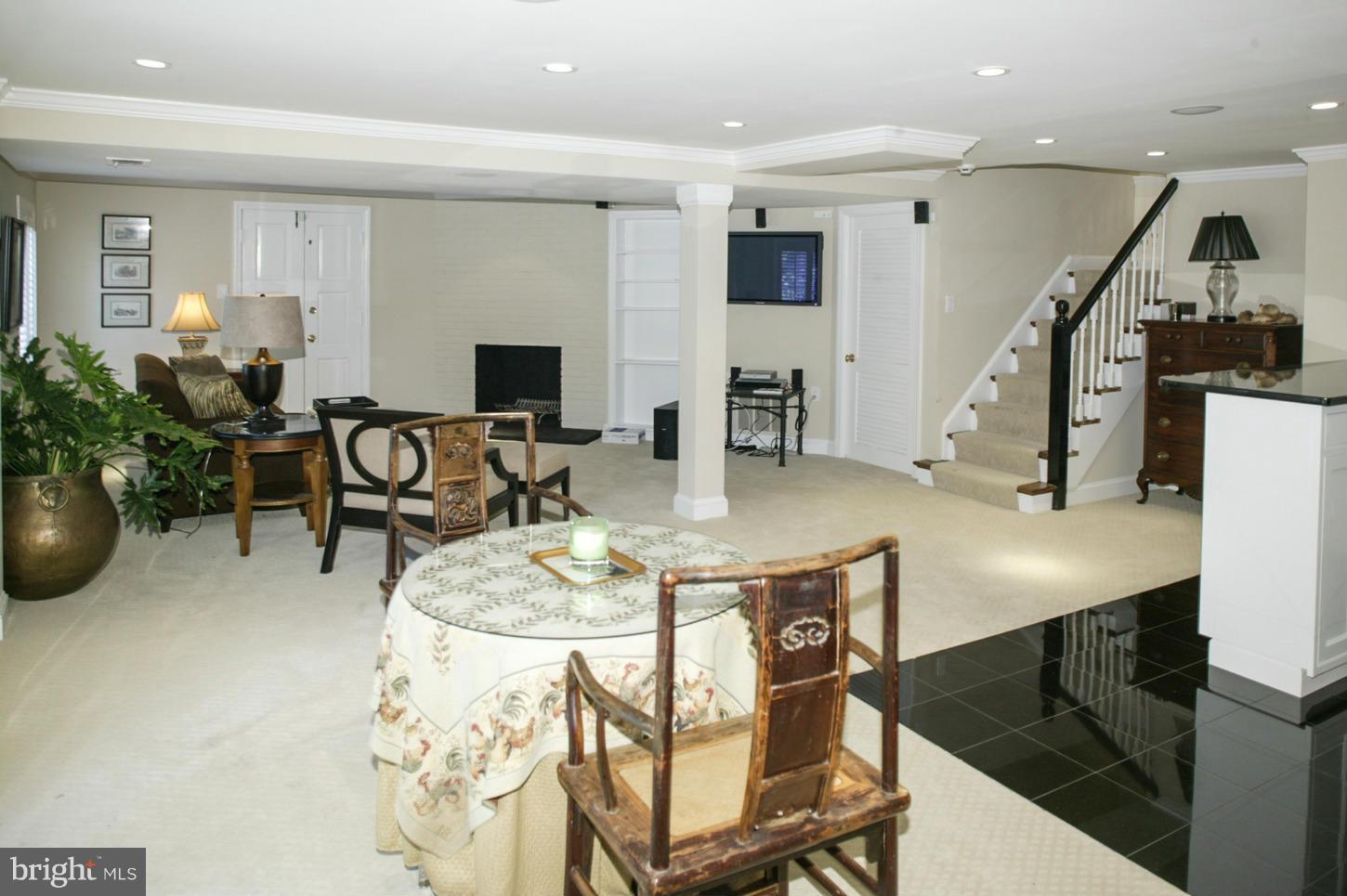 SPRING VALLEY - Residential
