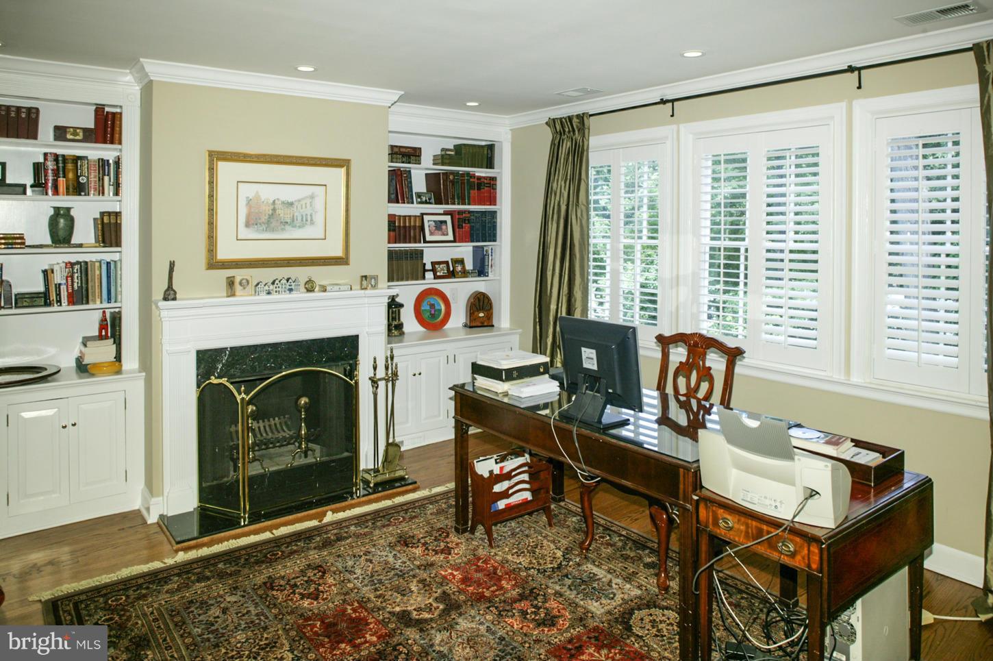 SPRING VALLEY - Residential