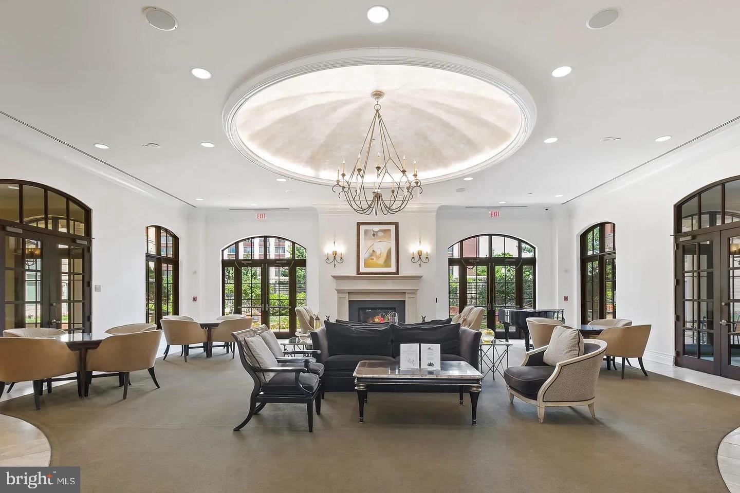 GALLERY AT WHITE FLINT - Residential