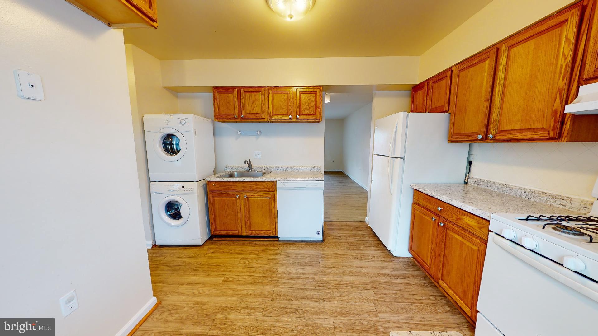 IRONGATE - Residential Lease