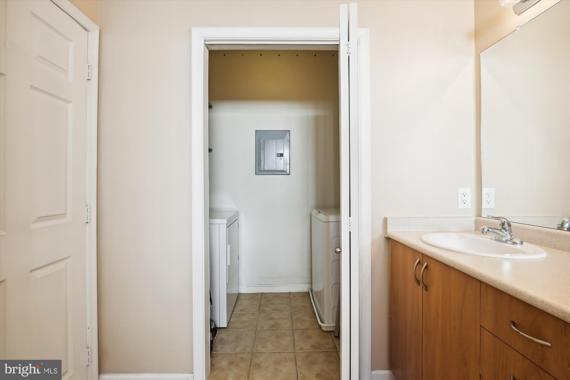 THE ASHMORE - Residential