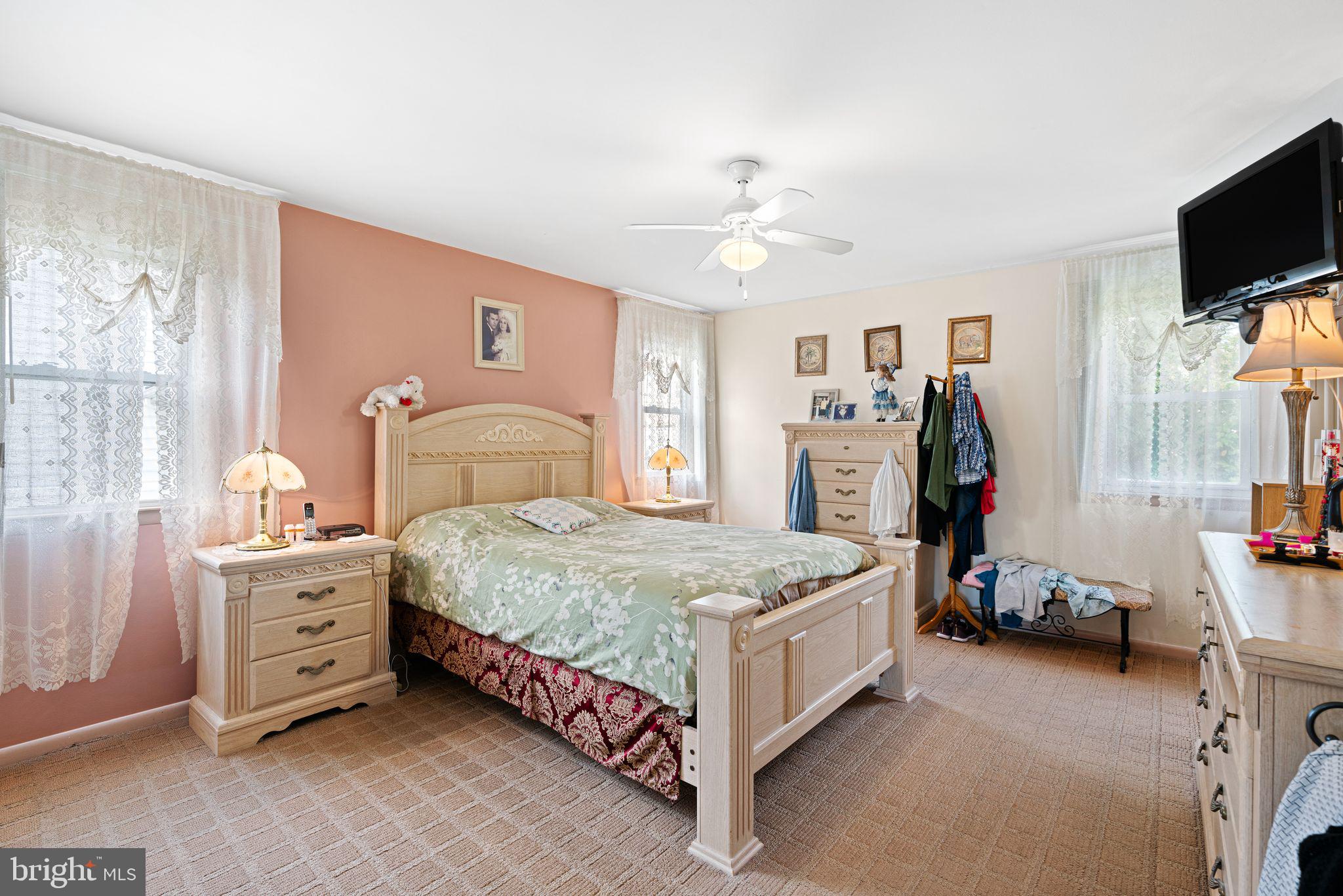 BUSTLETON - Residential