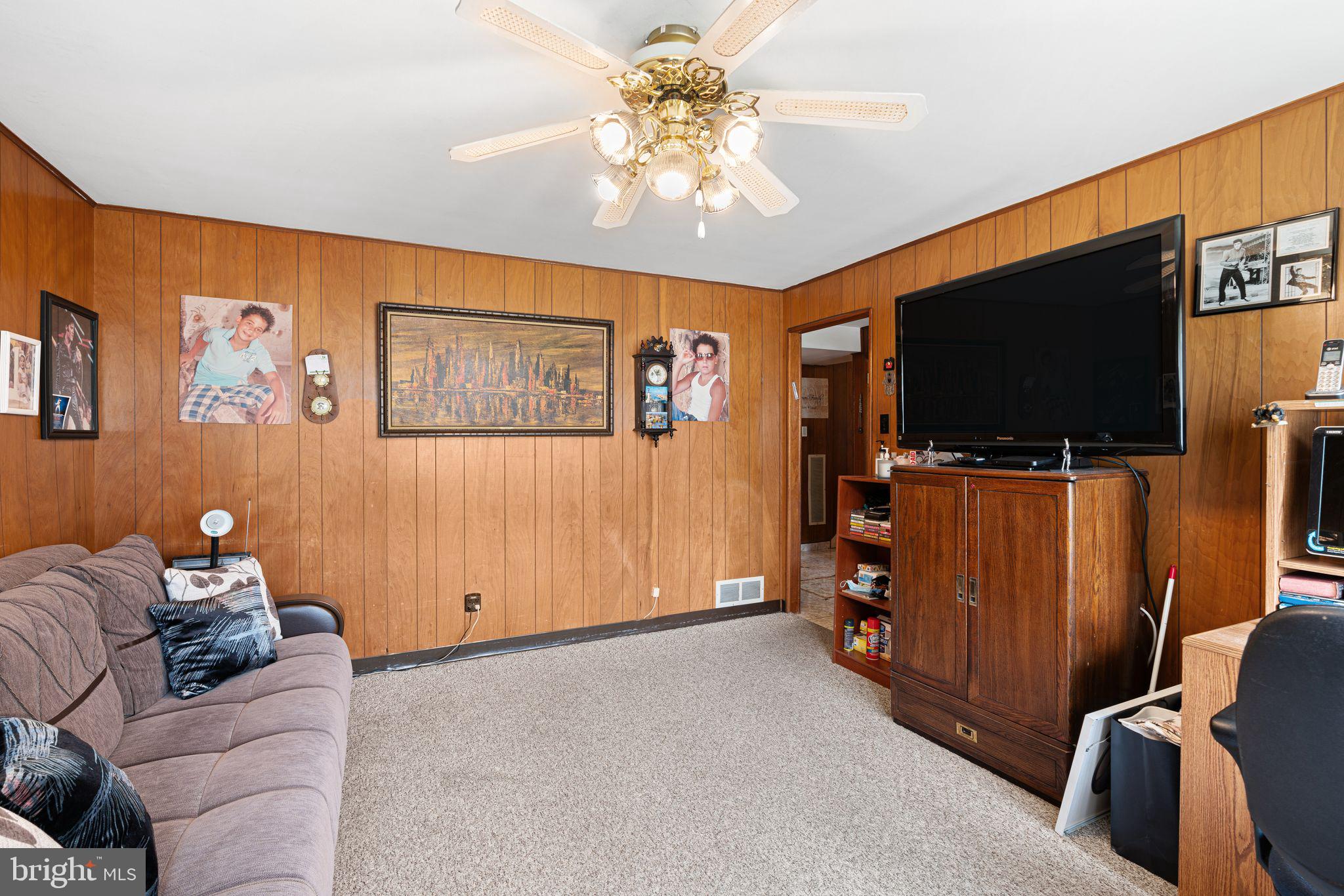 BUSTLETON - Residential