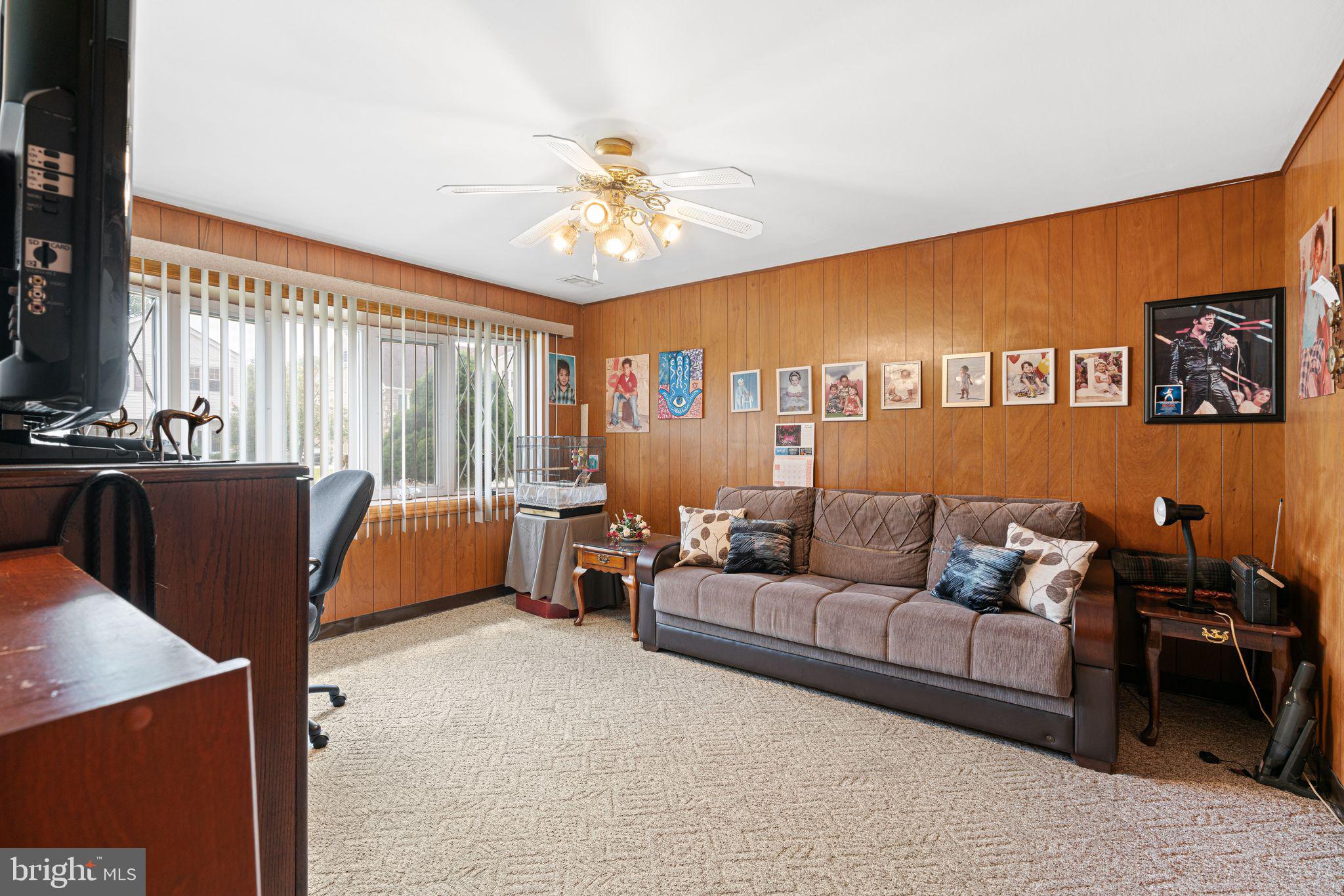 BUSTLETON - Residential