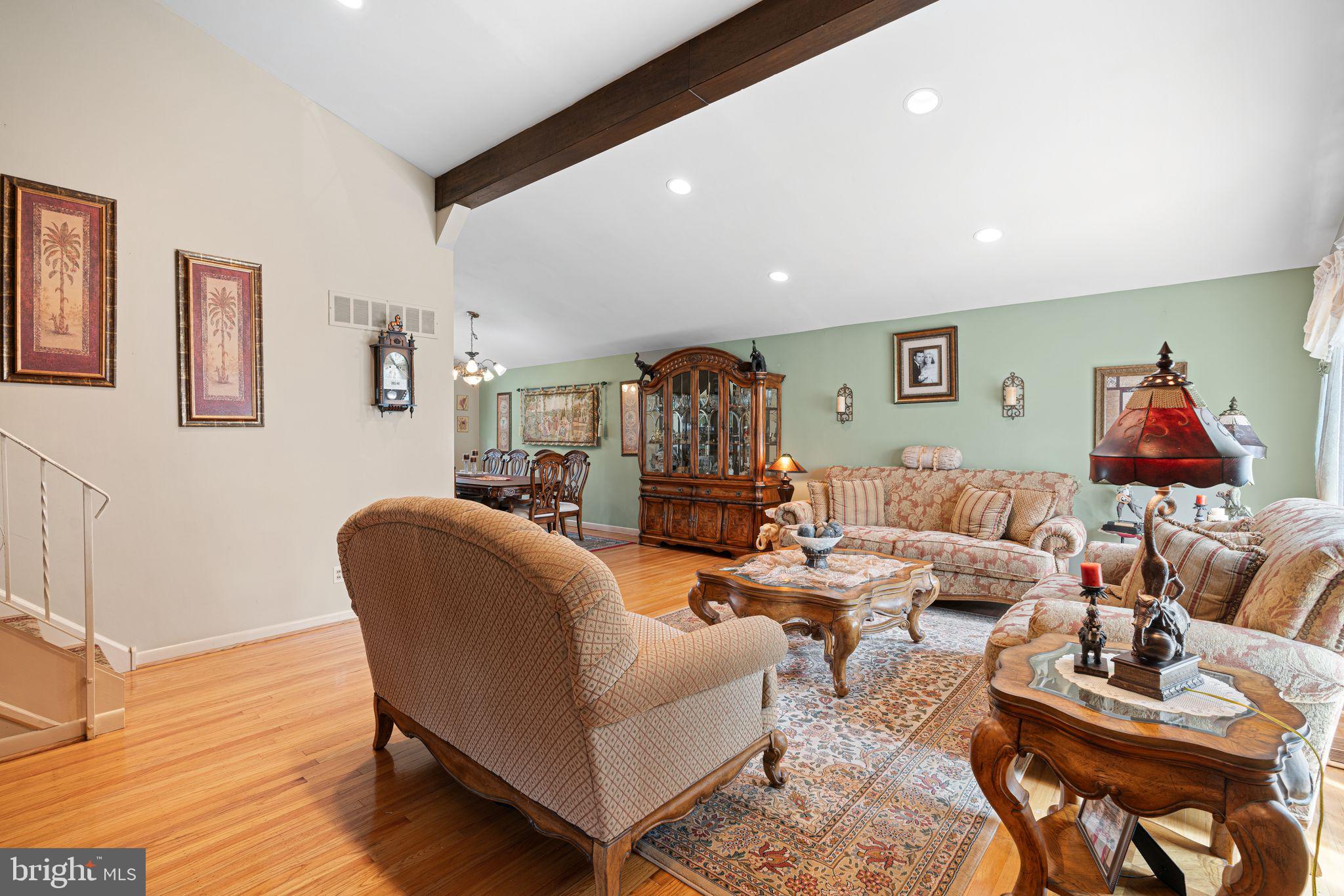 BUSTLETON - Residential