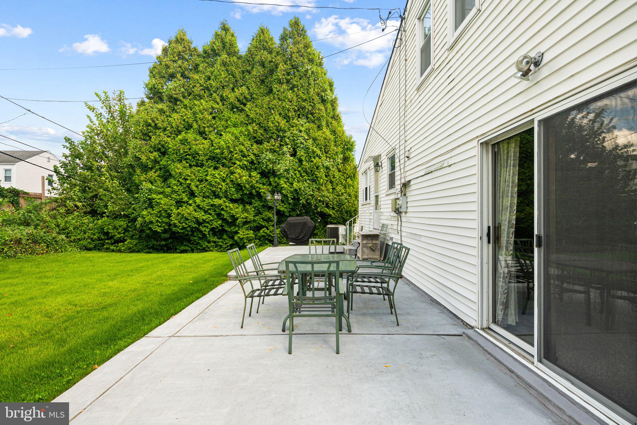 BUSTLETON - Residential