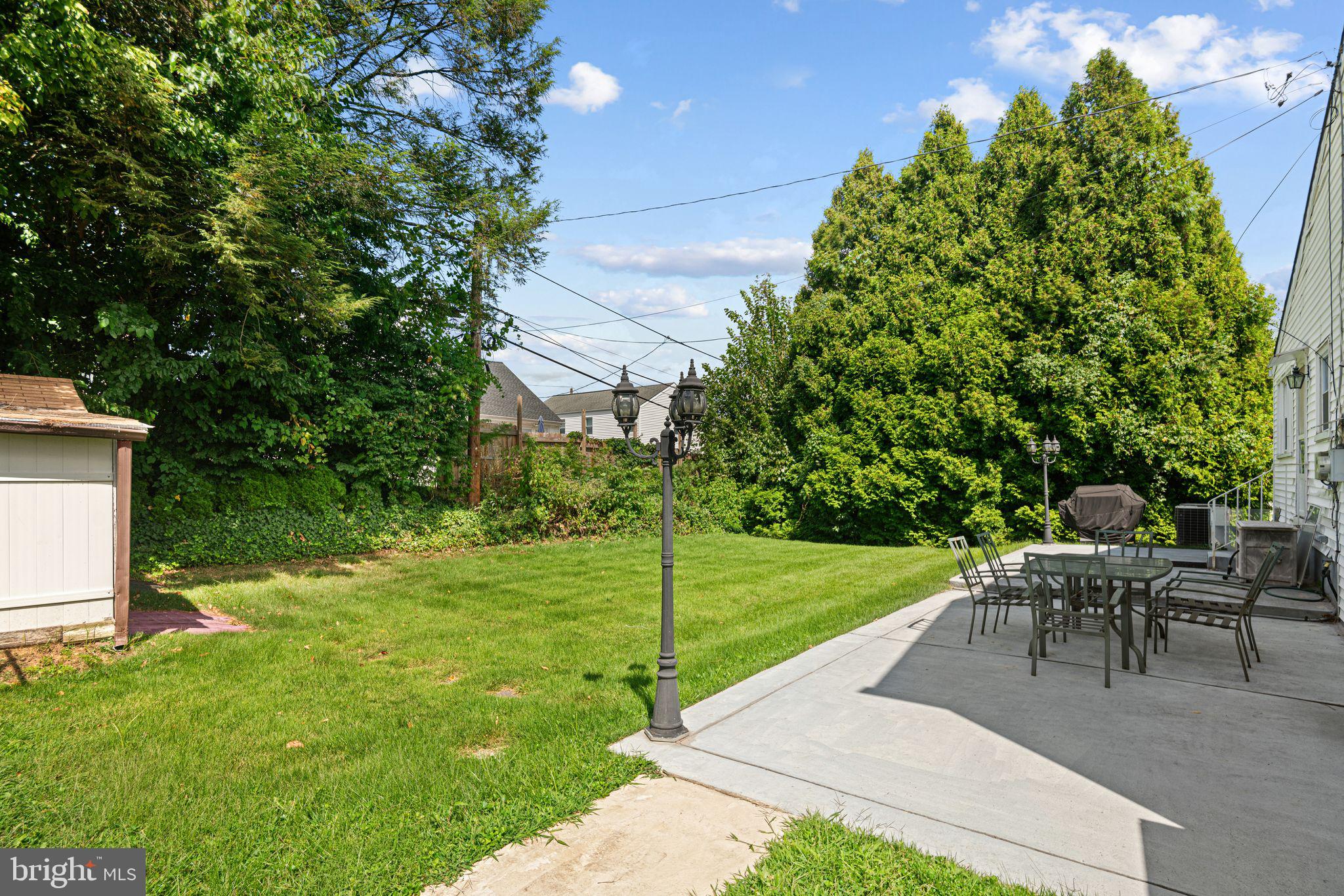 BUSTLETON - Residential