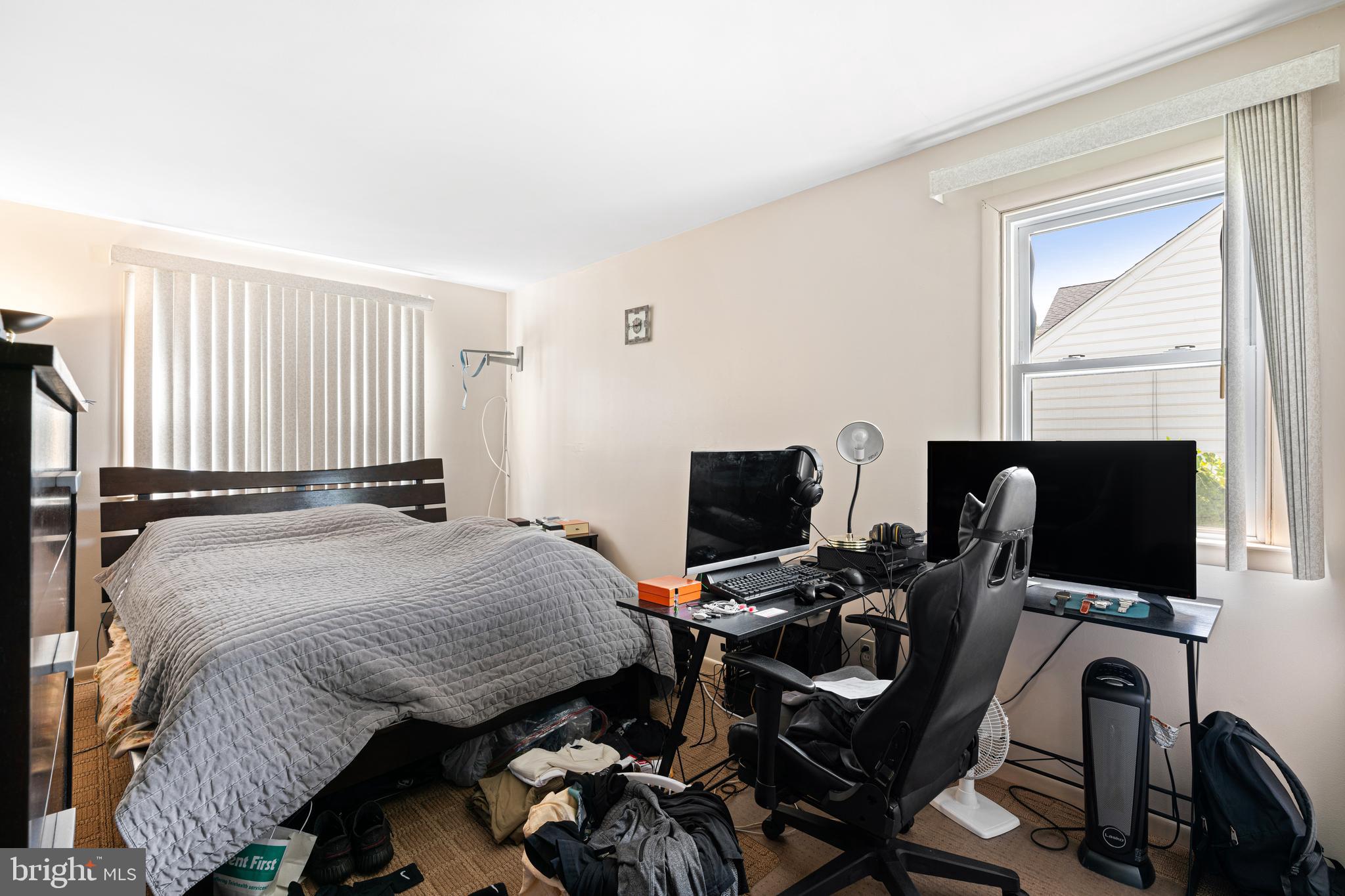 BUSTLETON - Residential