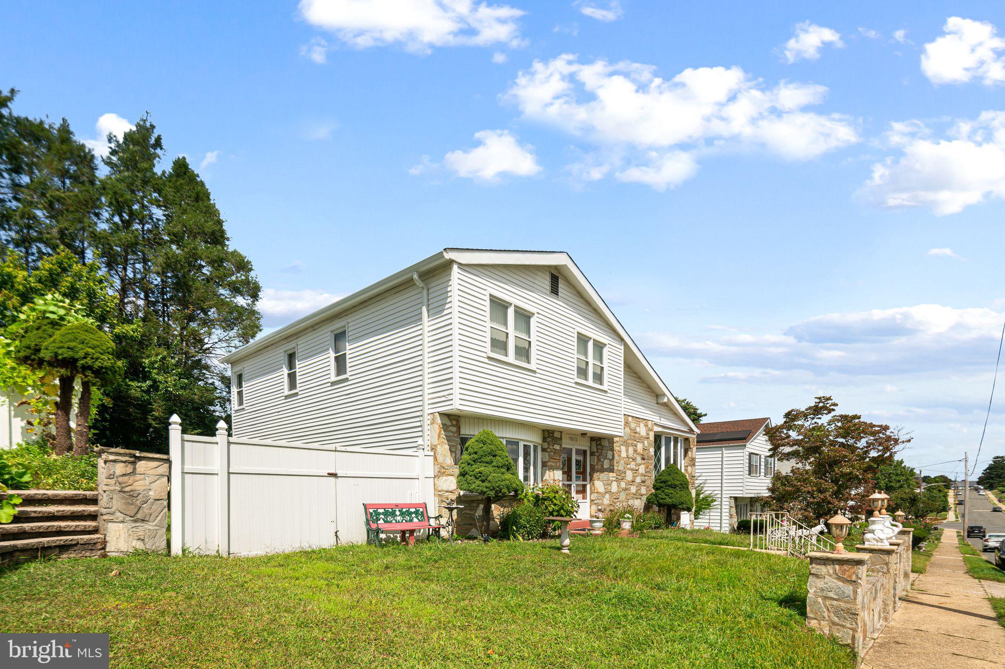 BUSTLETON - Residential