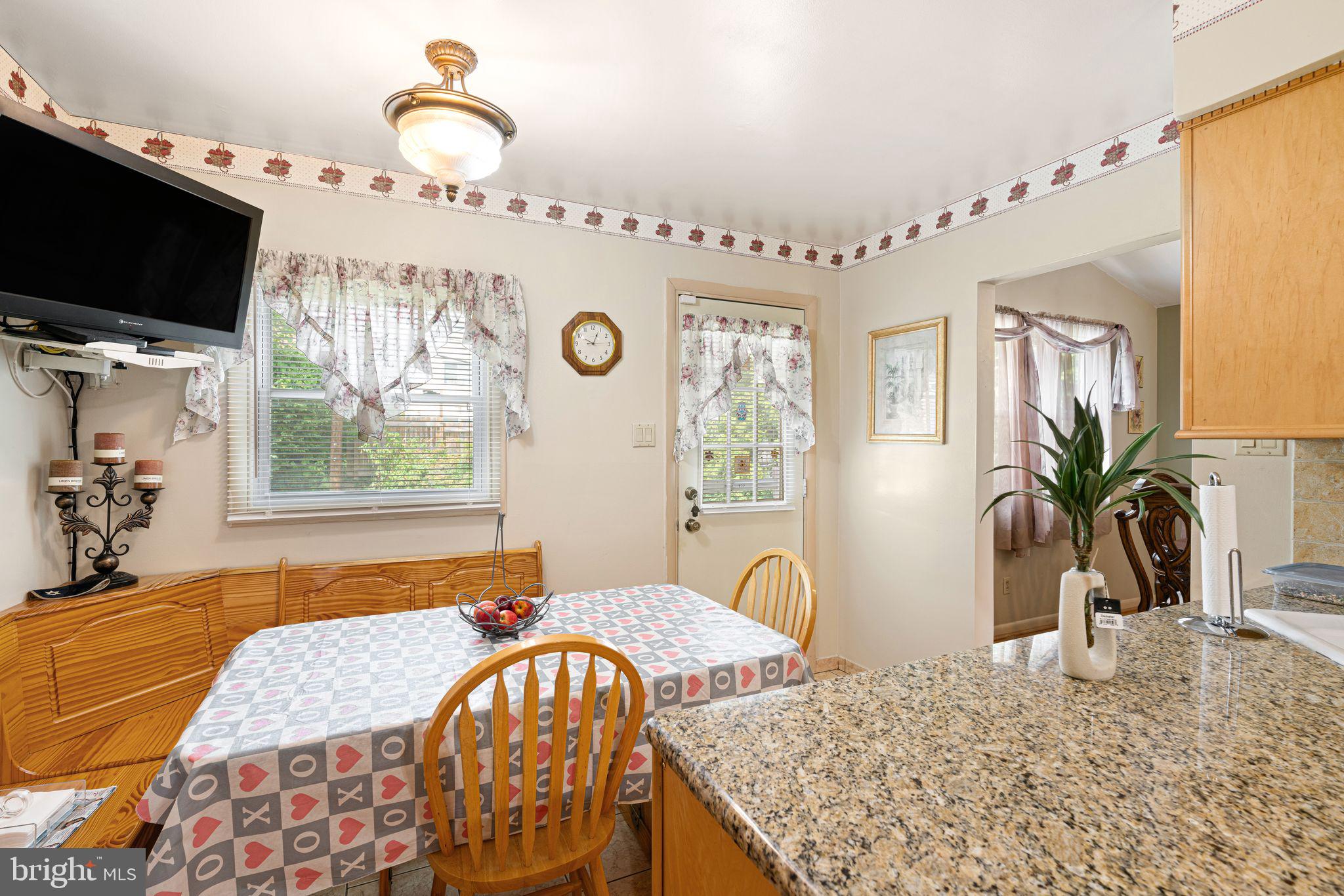 BUSTLETON - Residential