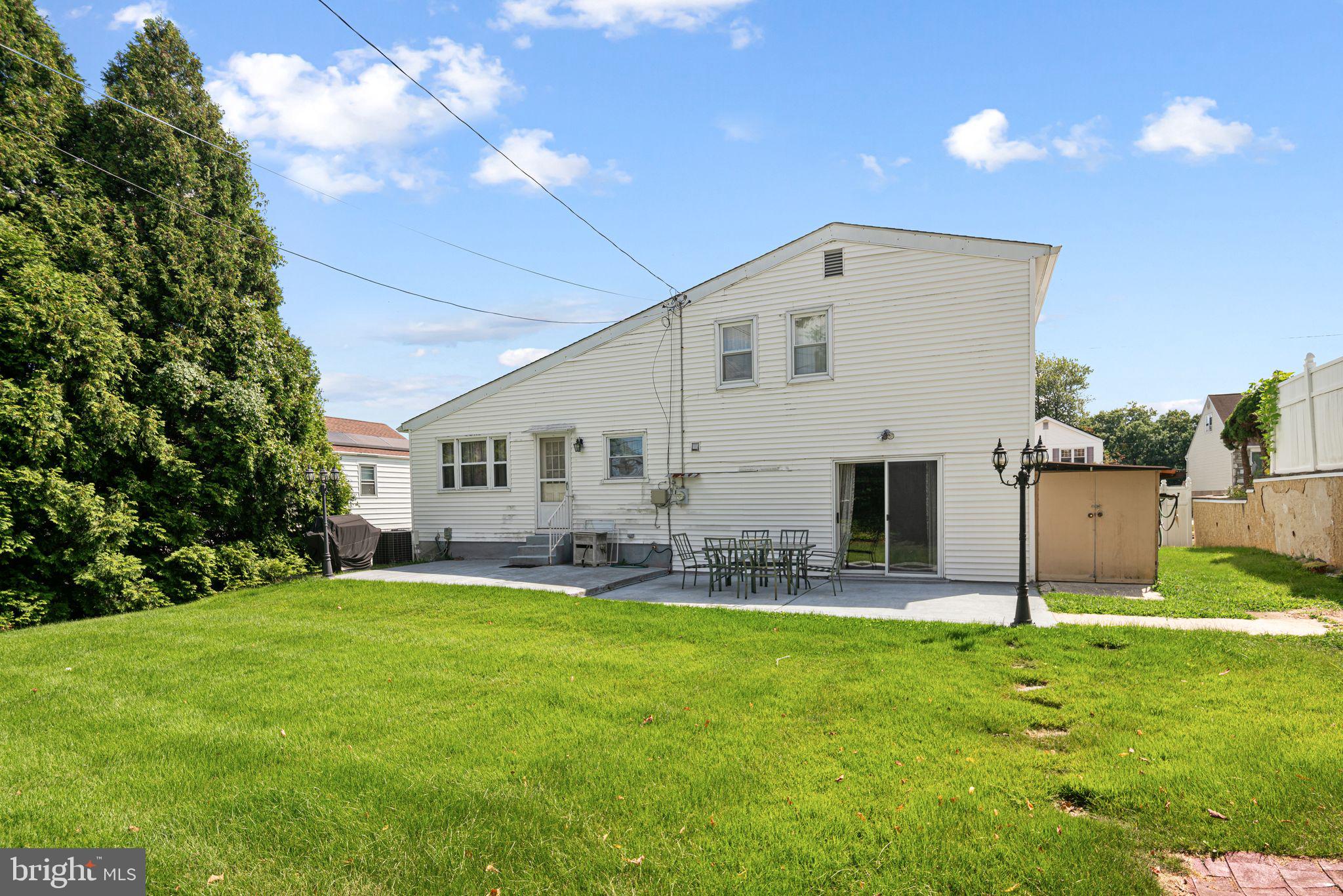 BUSTLETON - Residential