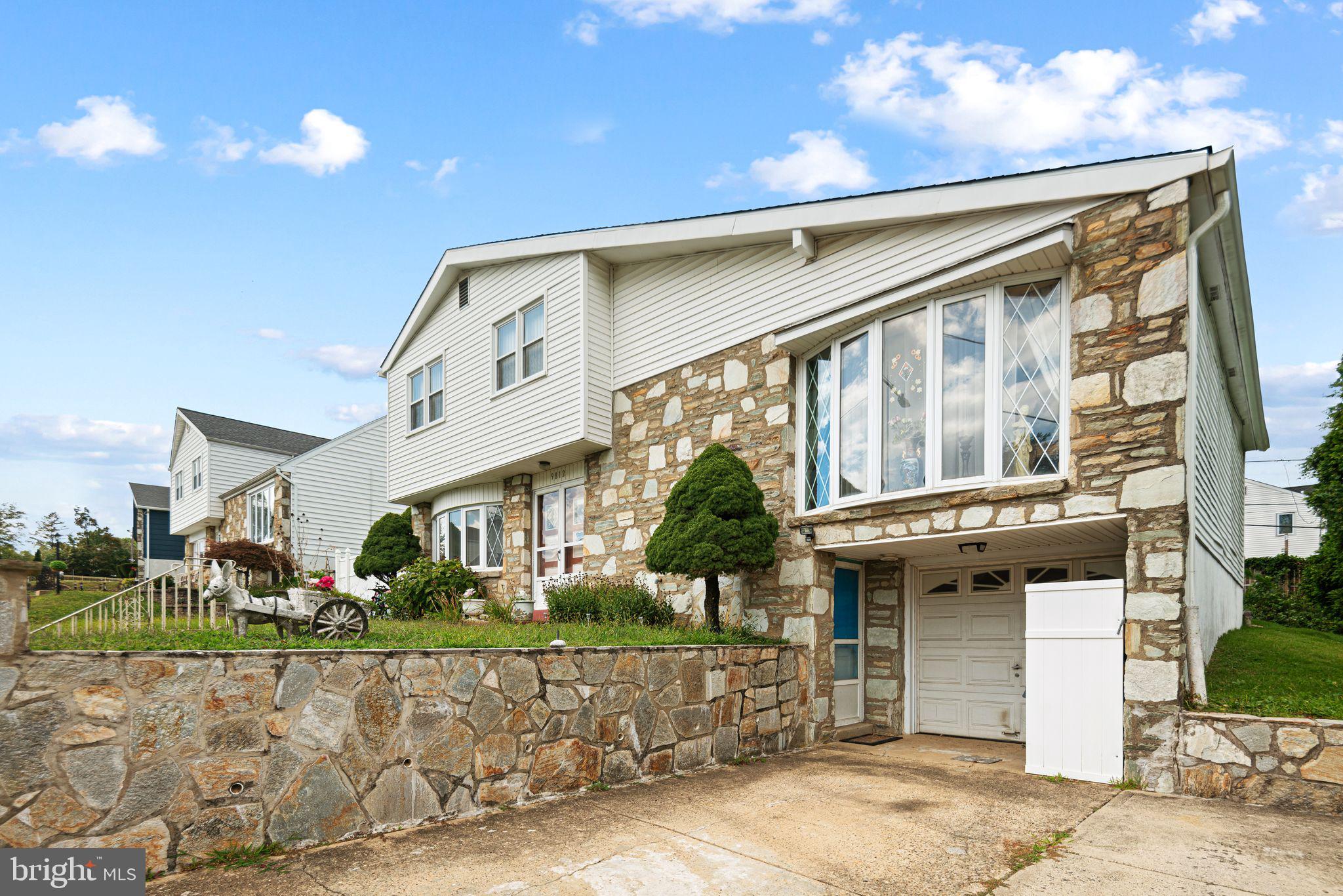 BUSTLETON - Residential