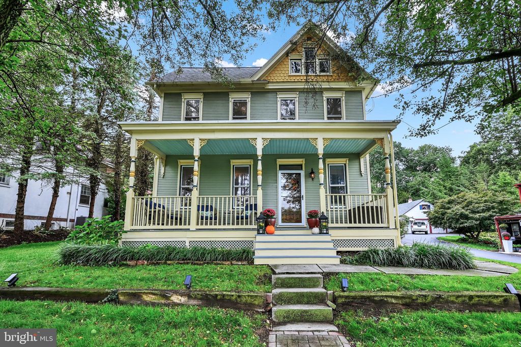 Photo of 2448 Lititz PIKE, Lancaster, PA 17601 (MLS # PALA2041308)