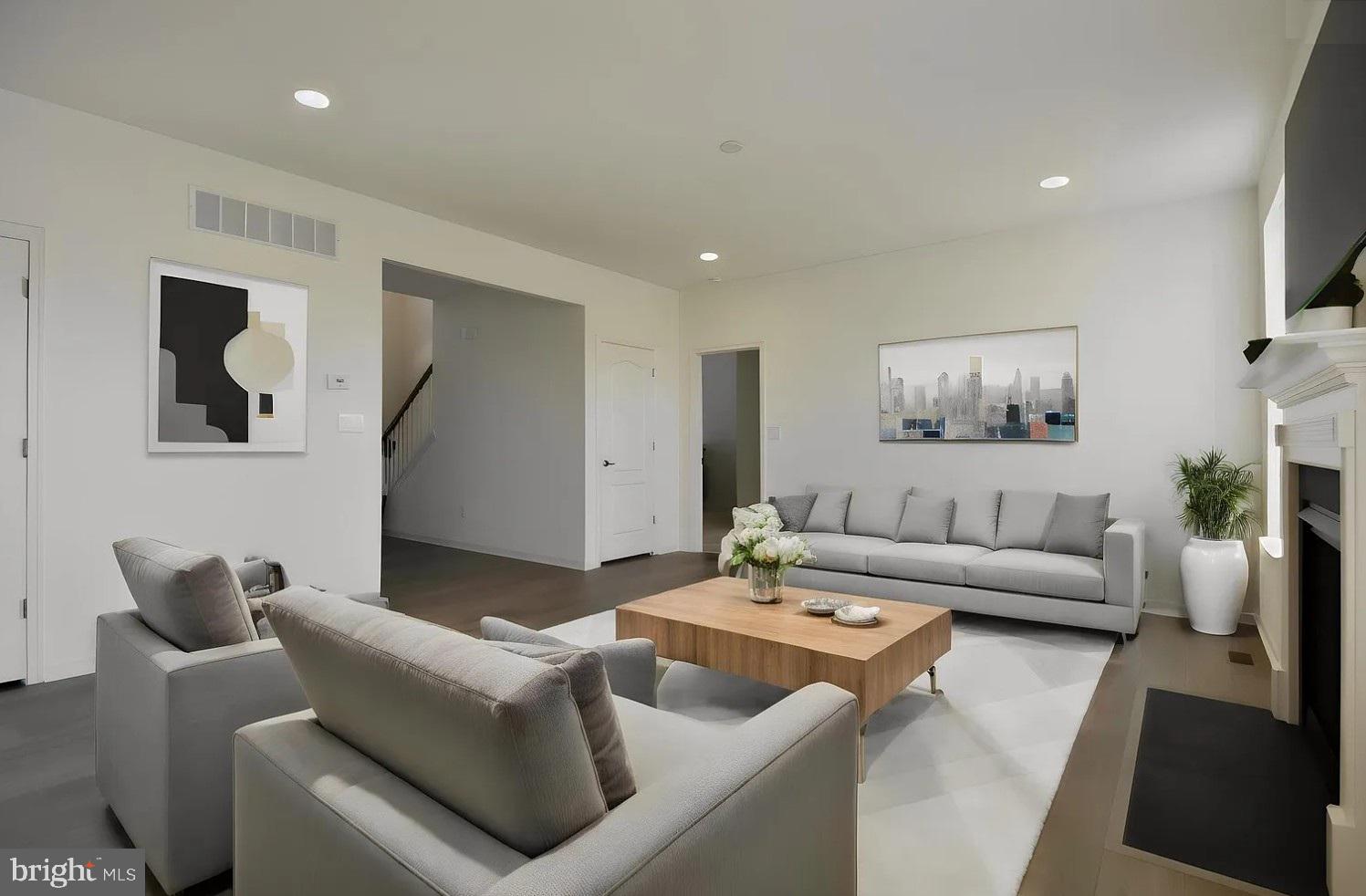 POND VIEW ESTATES - Residential