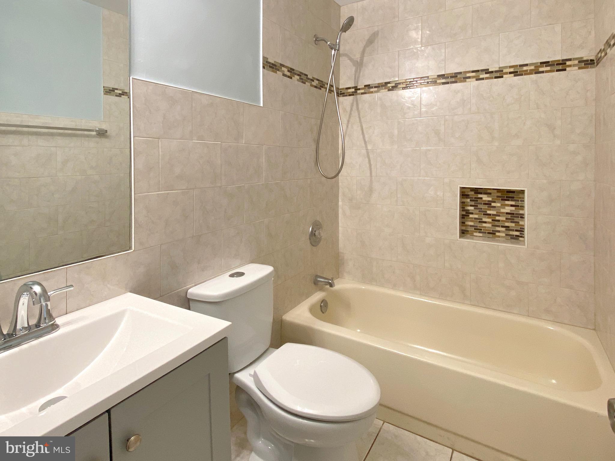 WOODMONT PLACE - Residential Lease