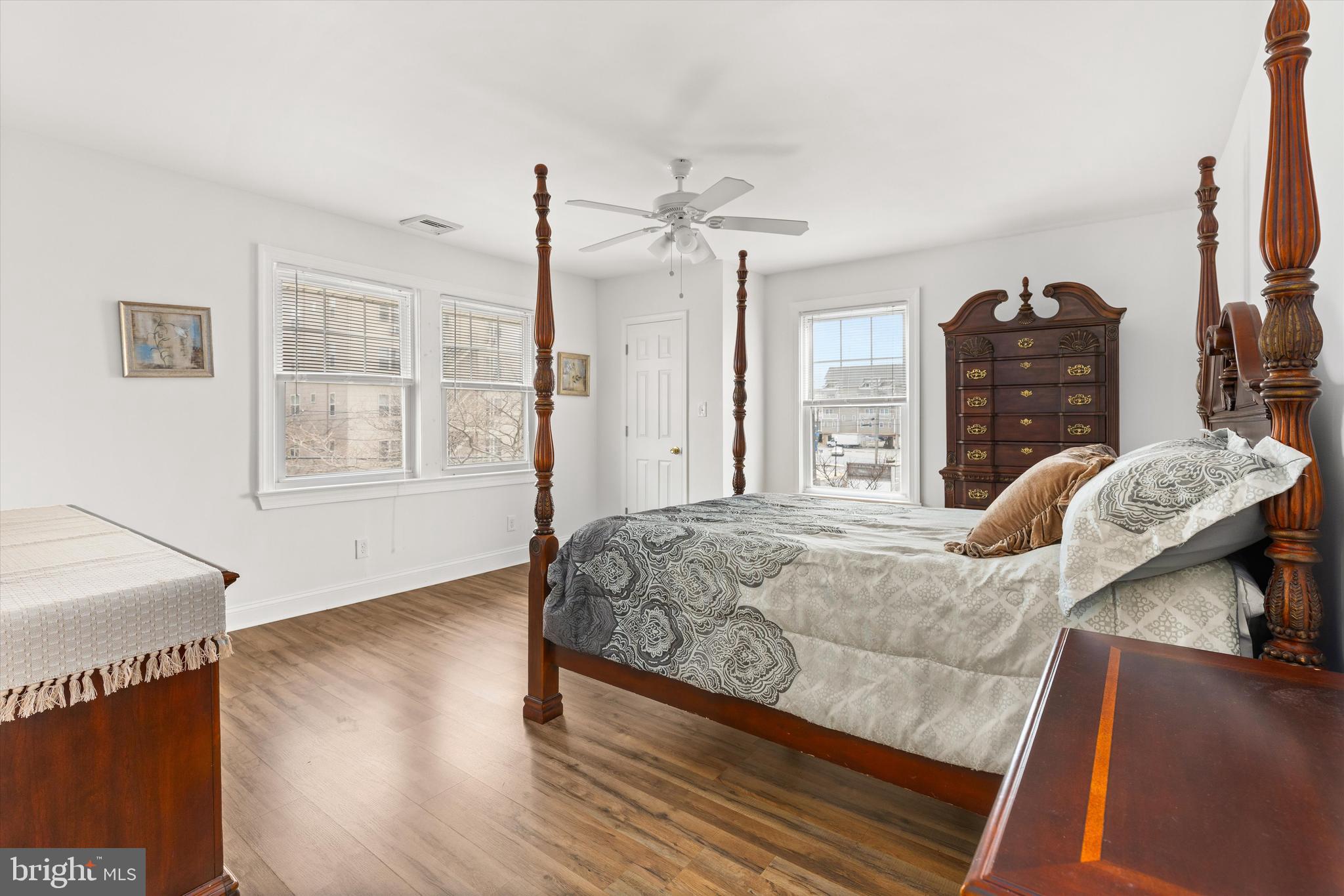 DOWNTOWN OC - Residential