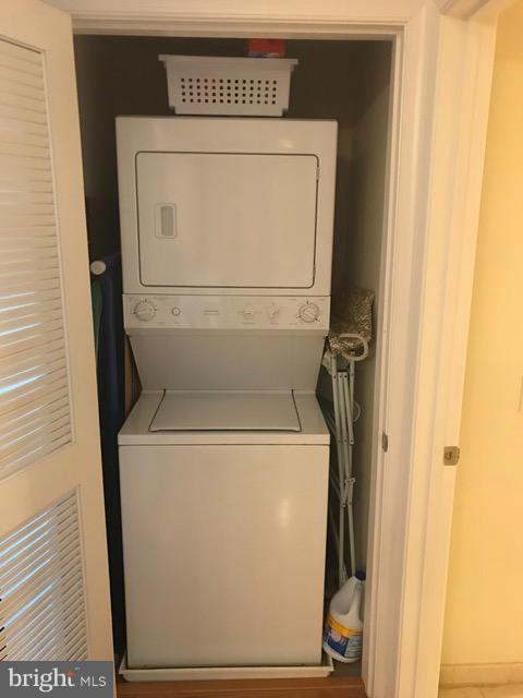 THE HENRY - Residential Lease