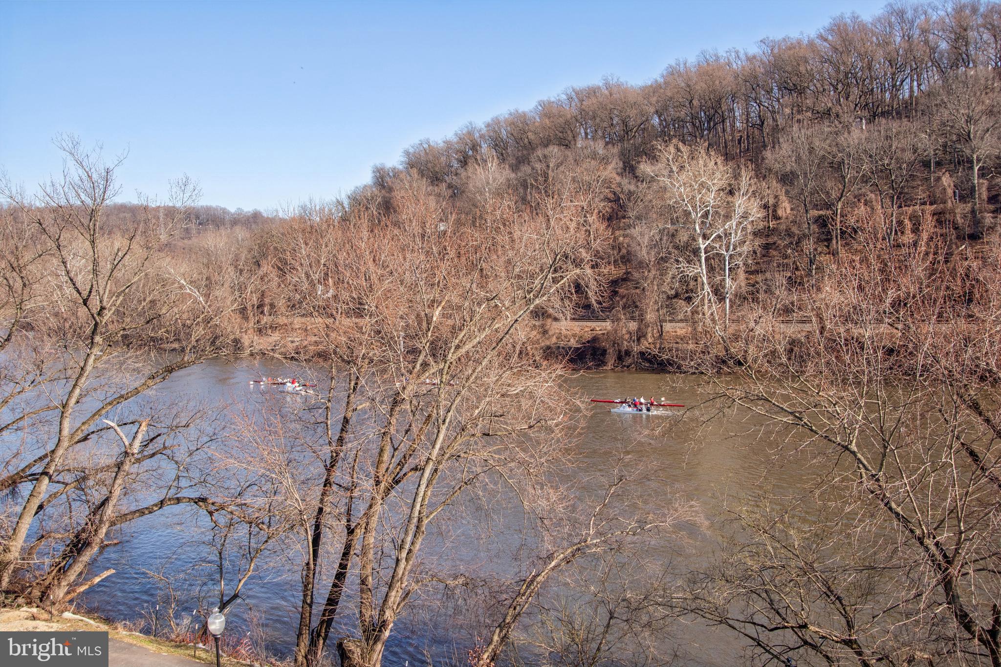 RIVER PLACE - Residential