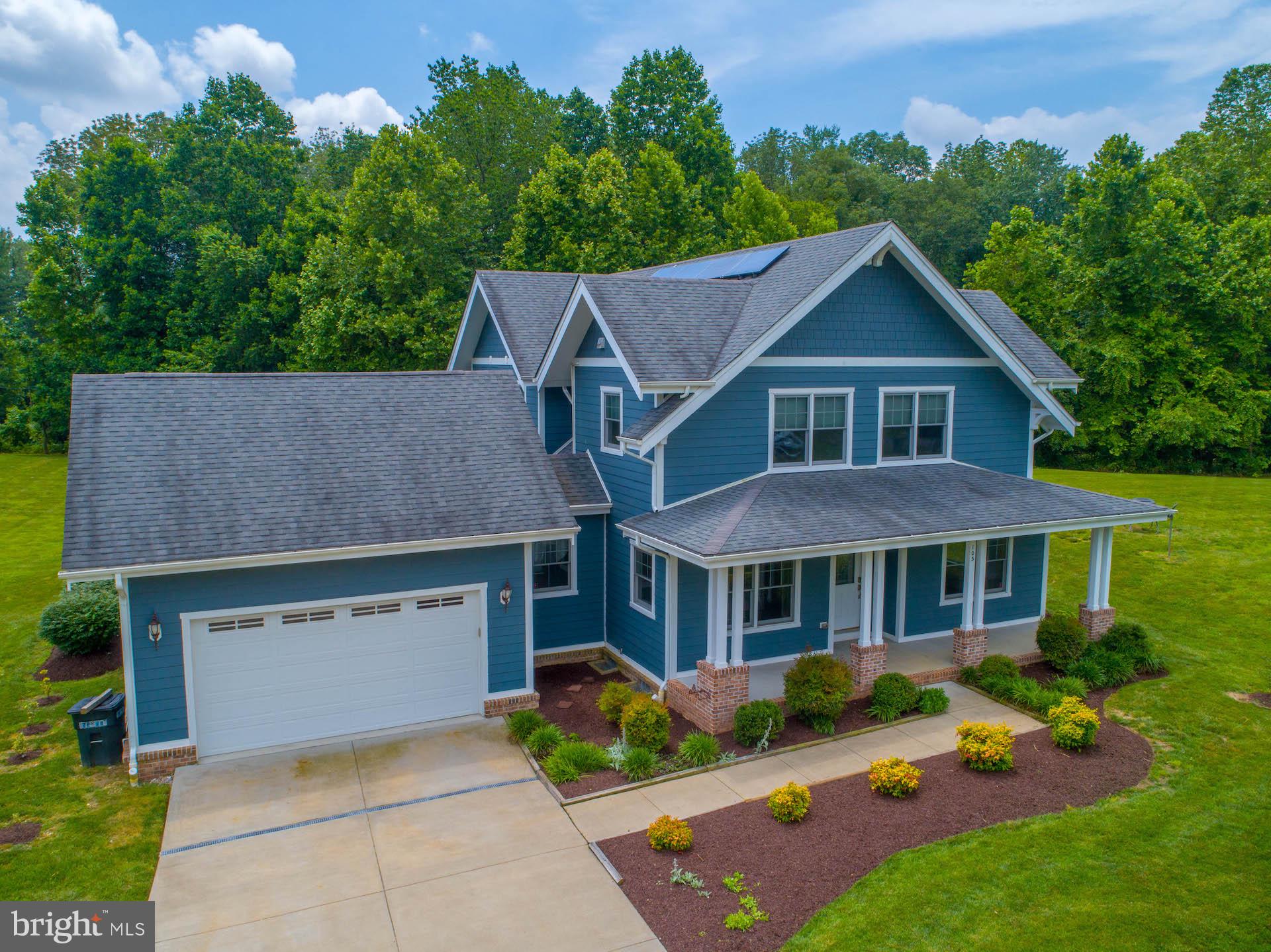 THREE CREEKS - Residential