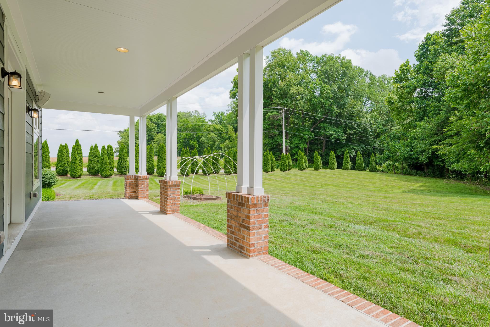 THREE CREEKS - Residential