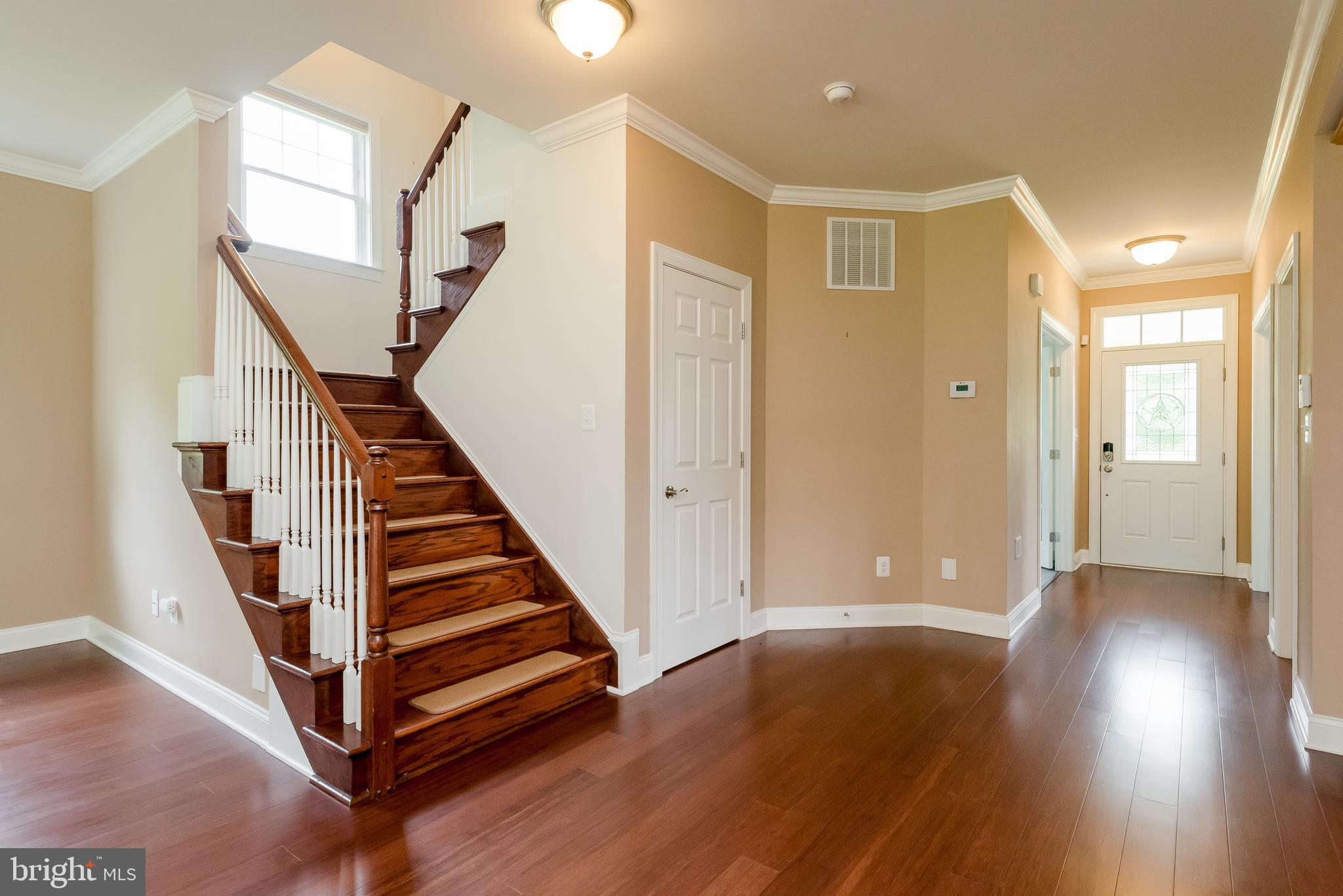 THREE CREEKS - Residential