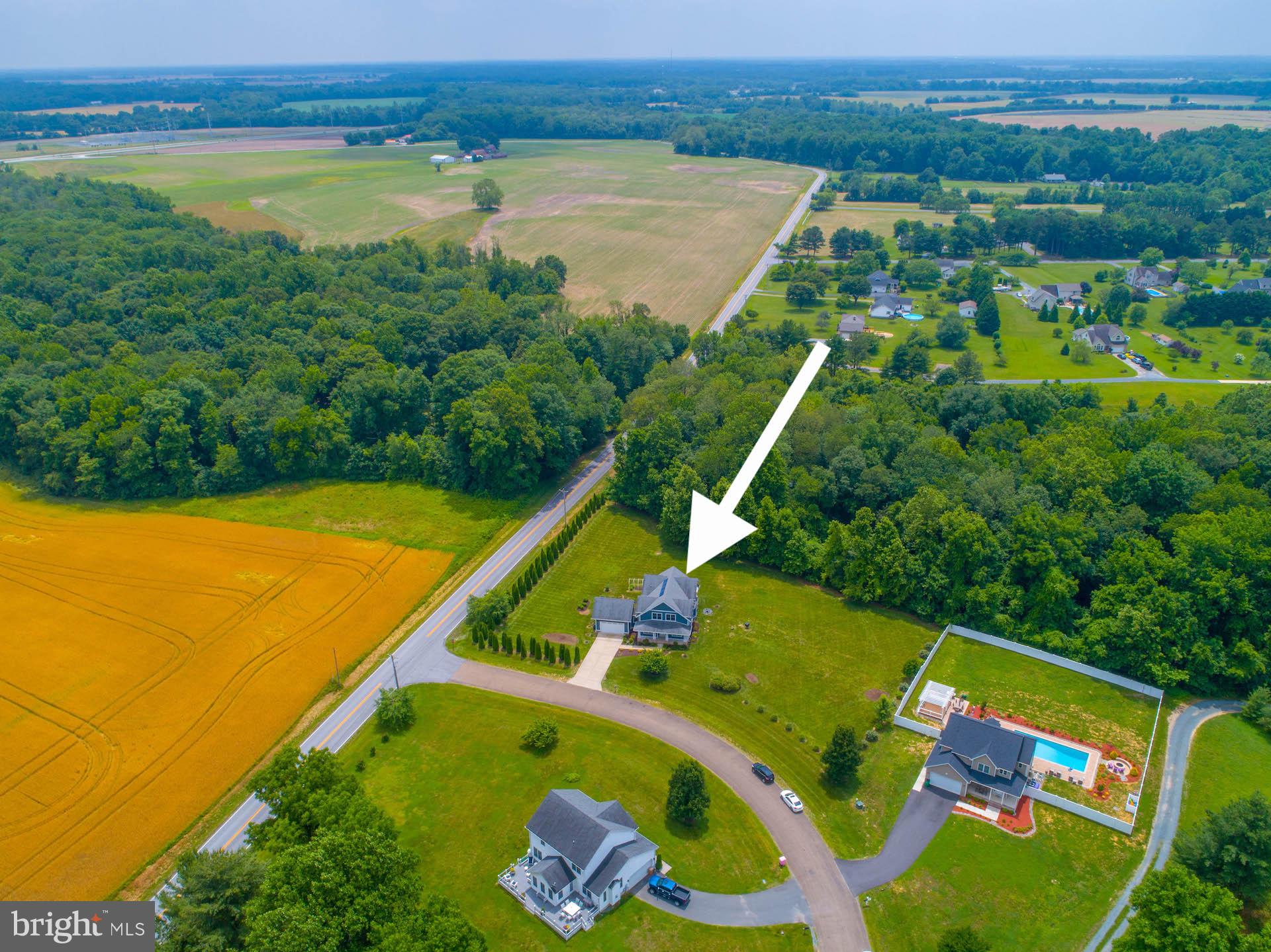 THREE CREEKS - Residential