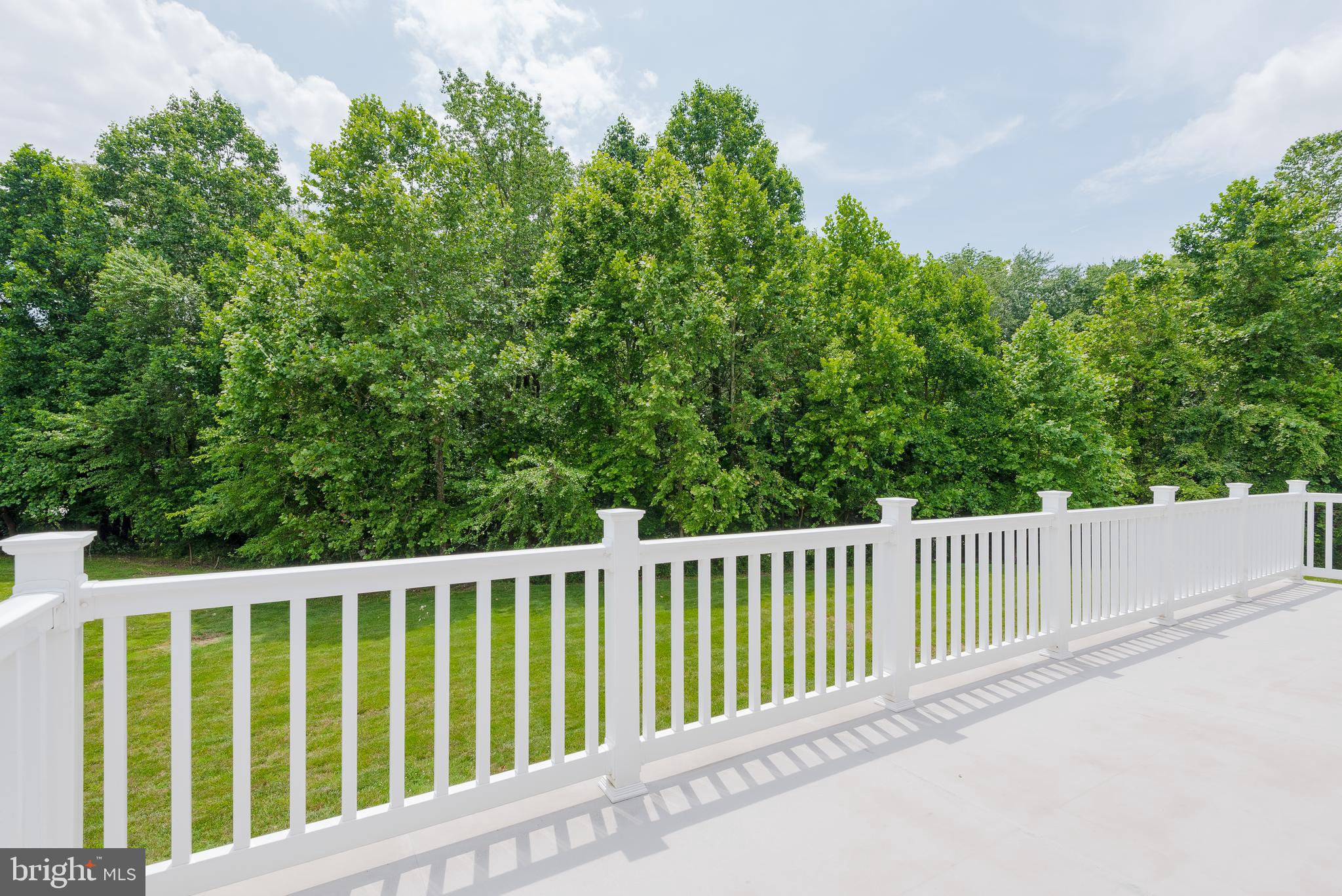 THREE CREEKS - Residential