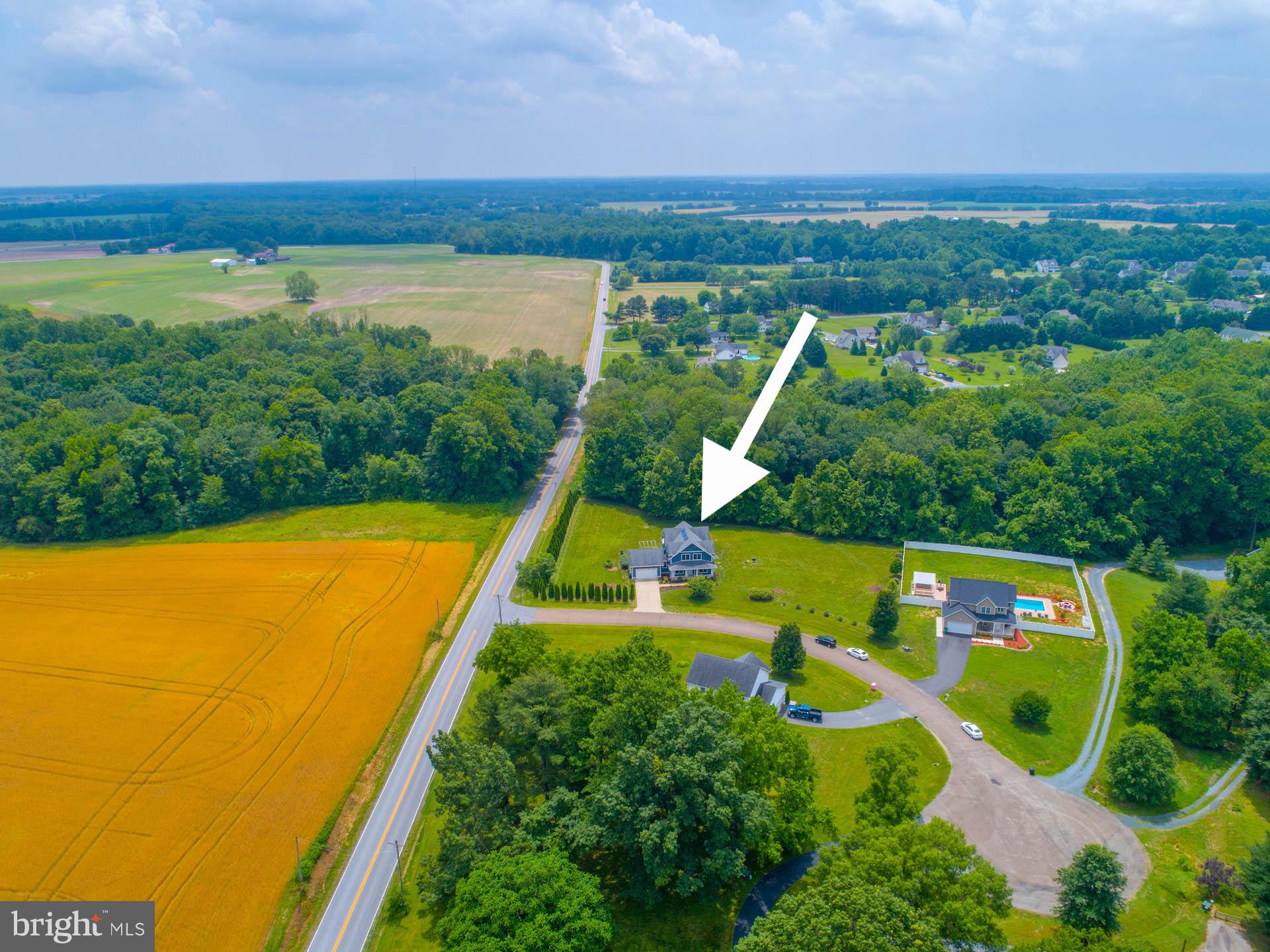 THREE CREEKS - Residential