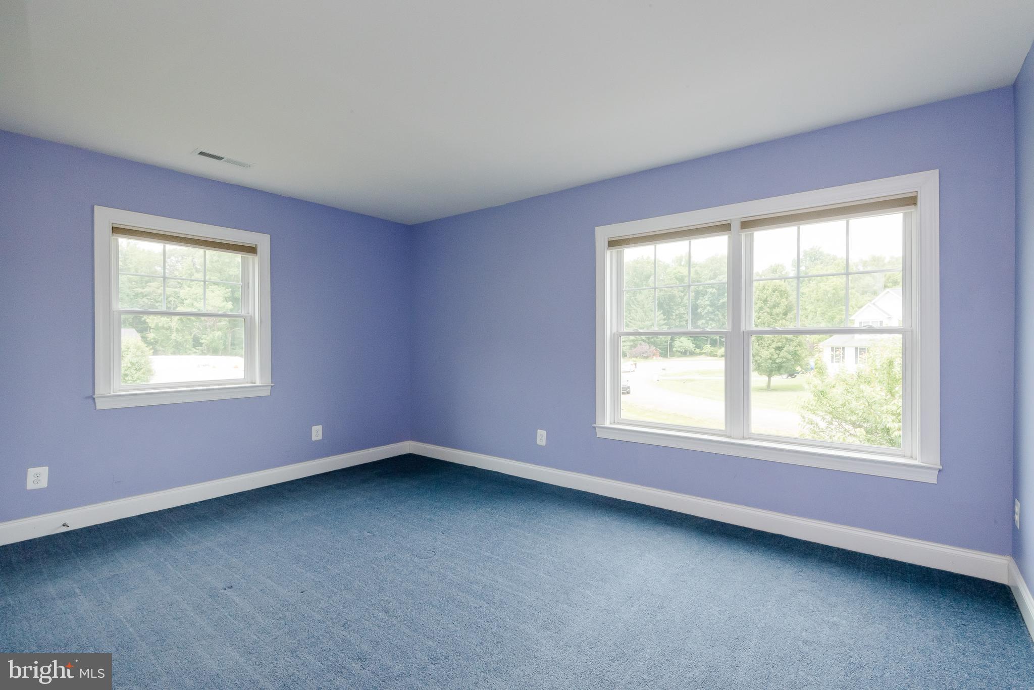 THREE CREEKS - Residential