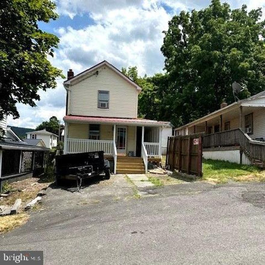 Freshly renovated from top to bottom with all new floor coverings, paint, and a new metal roof. Featuring 3 bedrooms and 1 full bathroom, and over 1,100 sq. ft. of pristine living, conveniently located in Romney, WV. Affordable housing is in short supply, so hurry before it's too late!