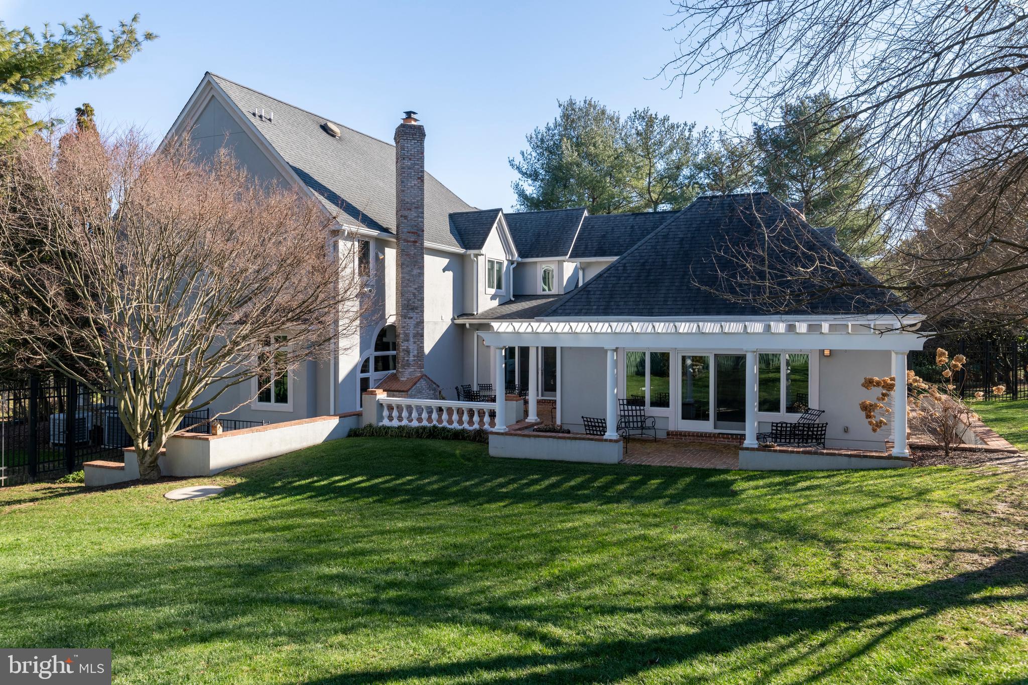 OVERLOOK - Residential