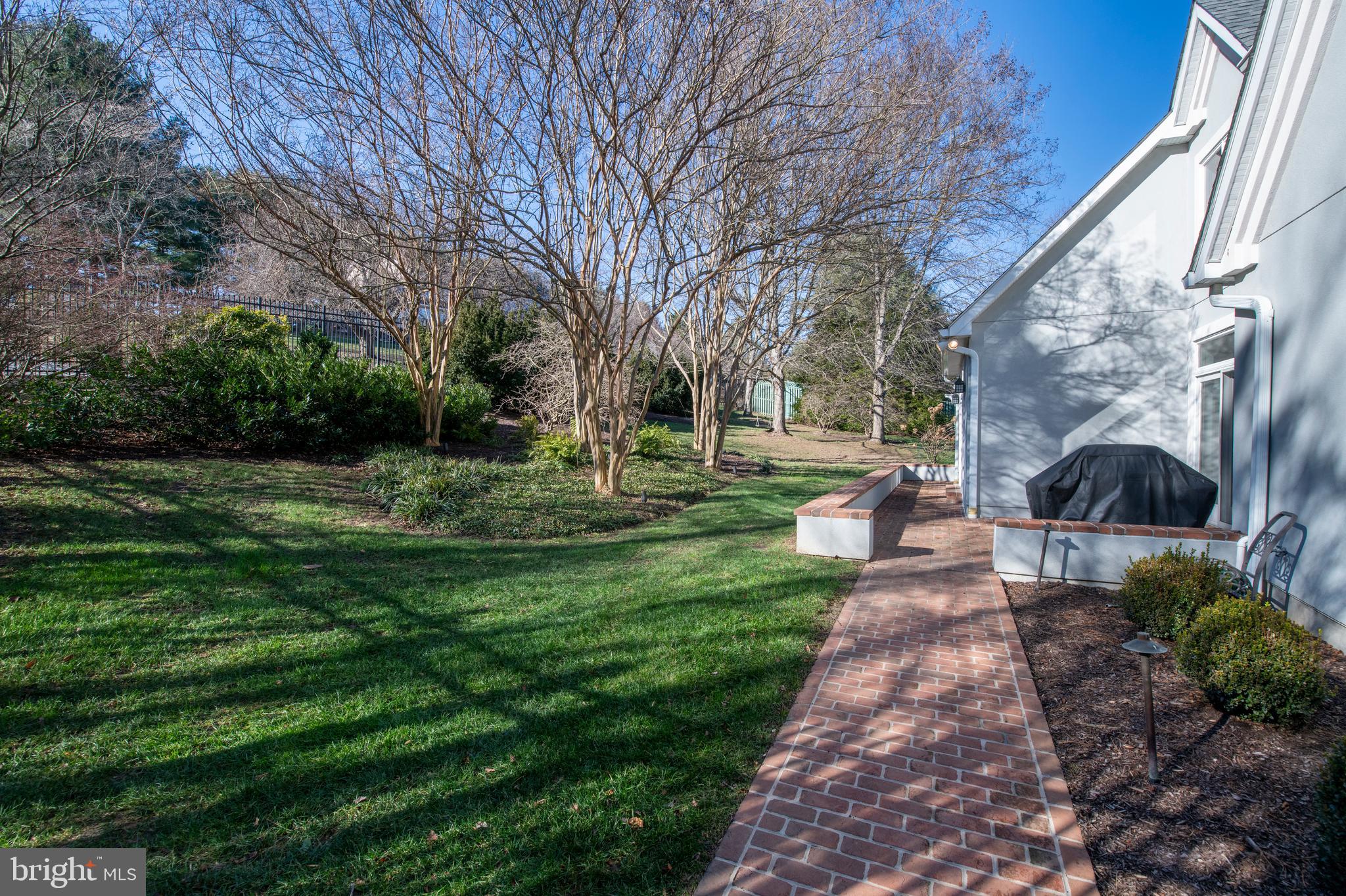 OVERLOOK - Residential