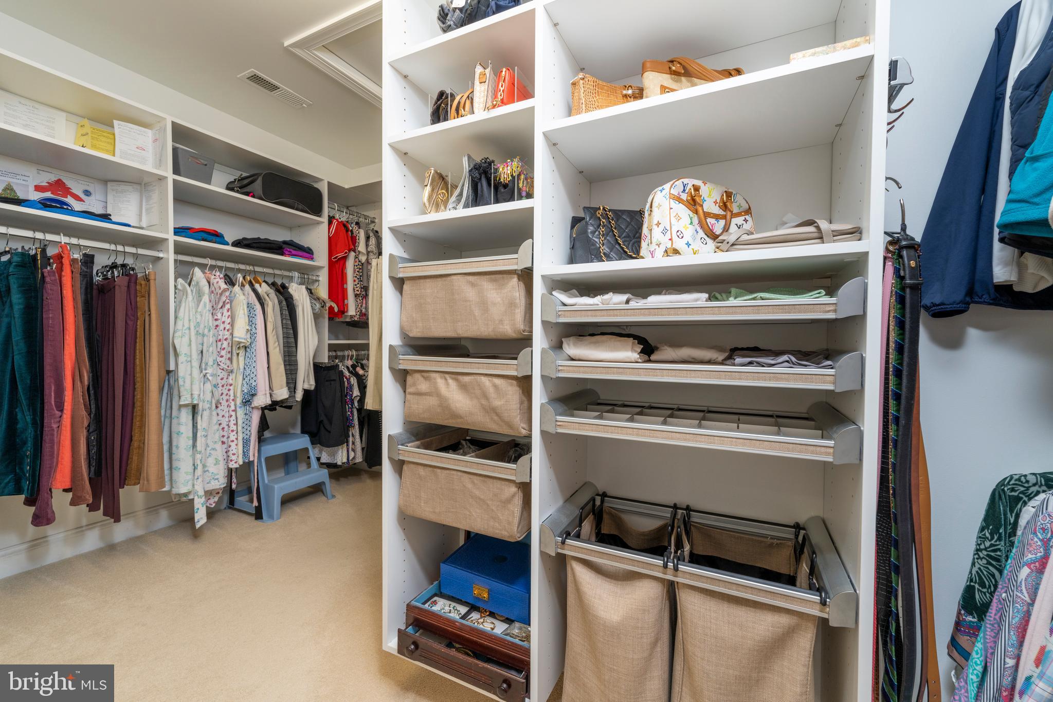 OVERLOOK - Residential