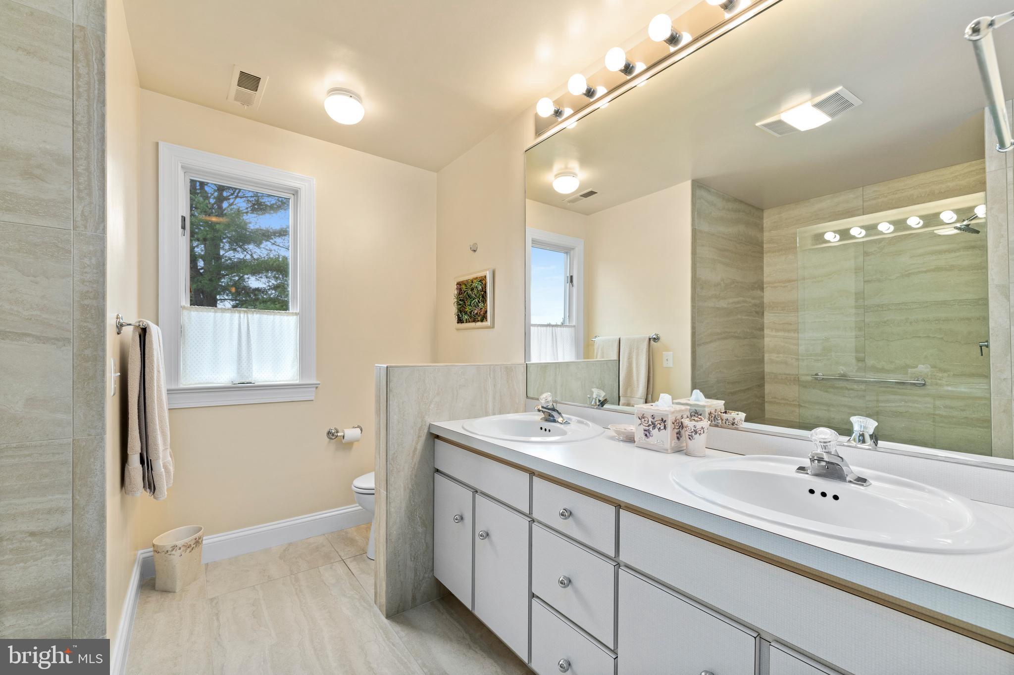 OVERLOOK - Residential