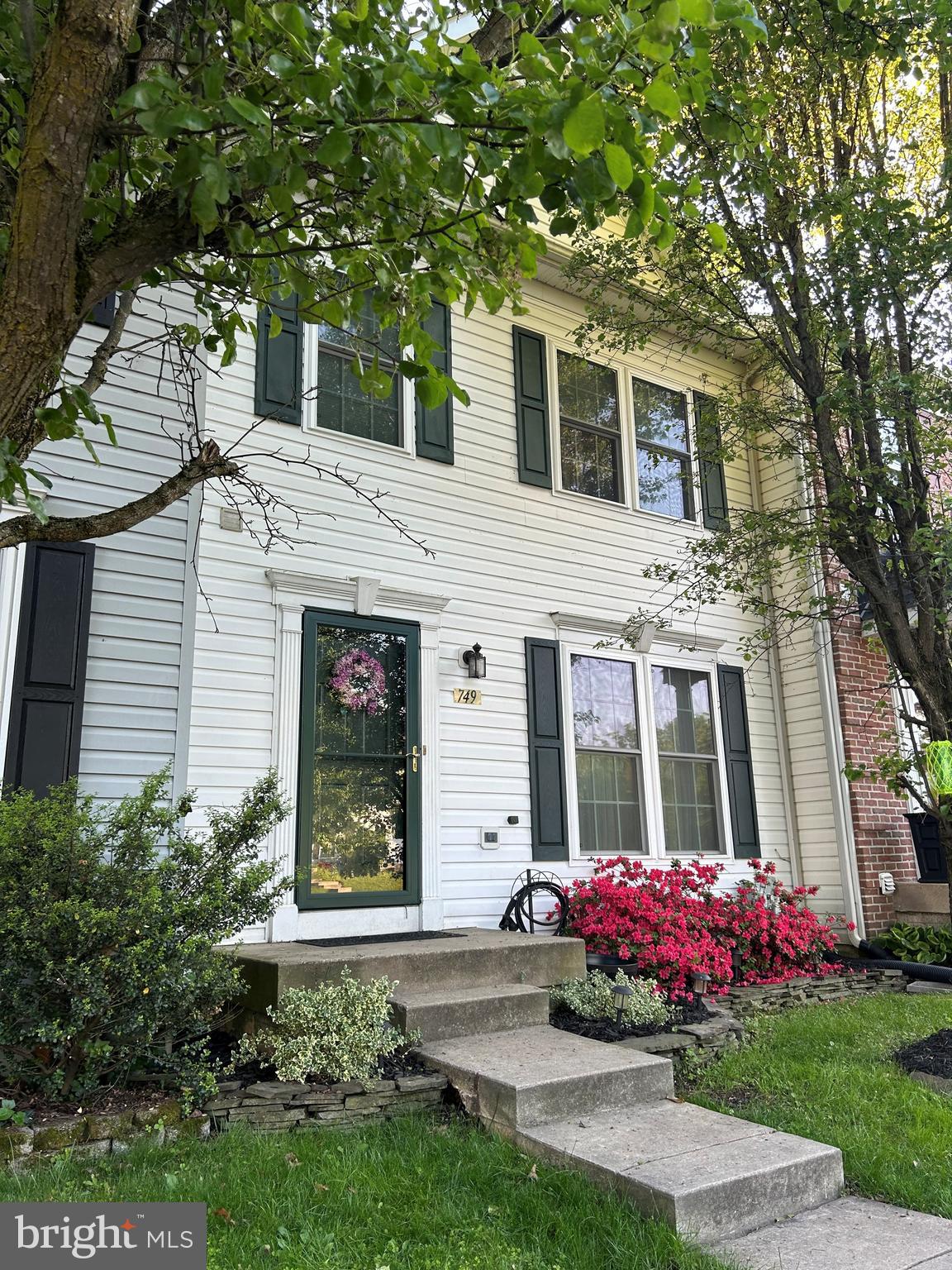 749 SHALLOW RIDGE COURT