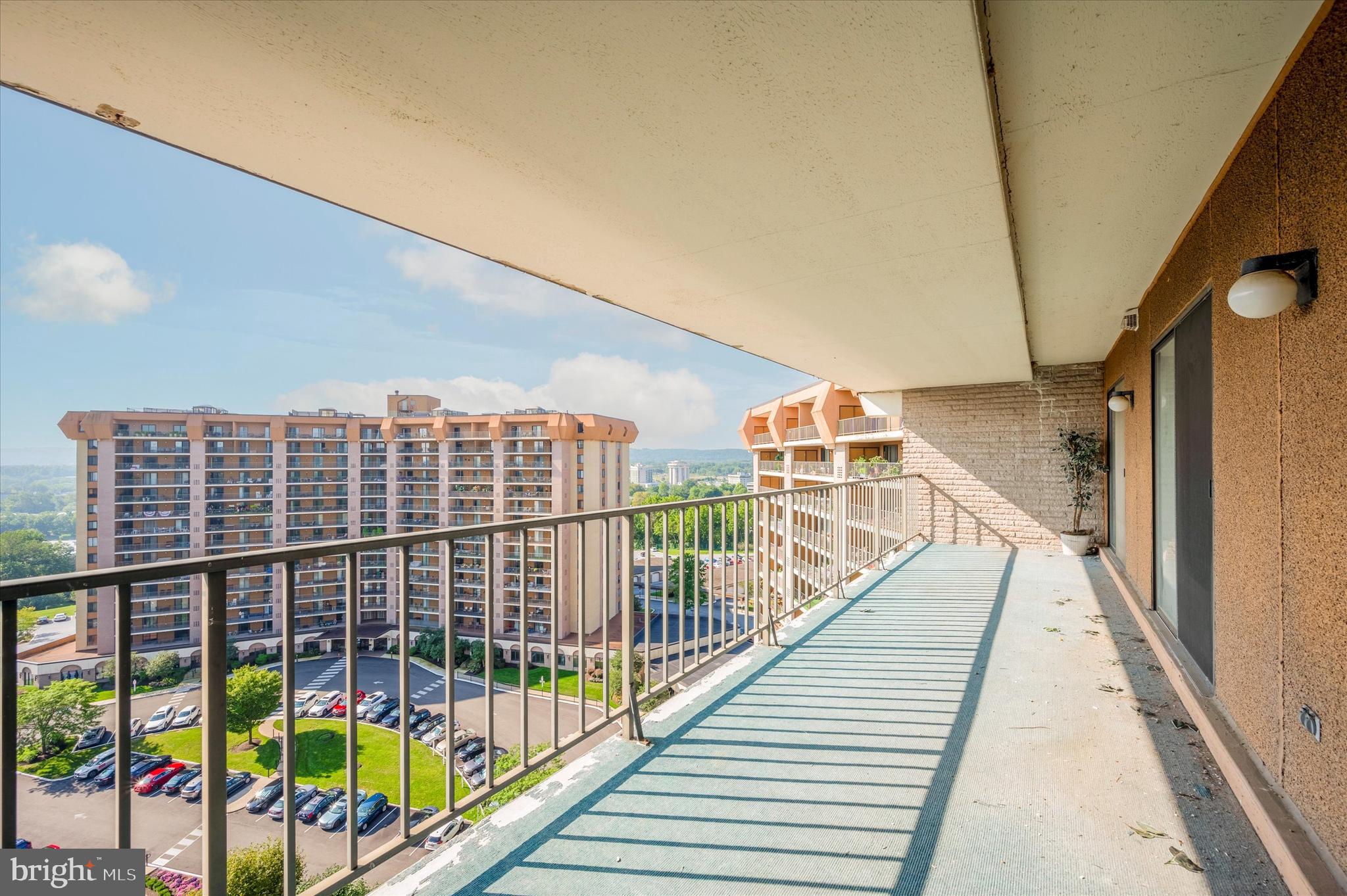 21438 VALLEY FORGE CIRCLE 1438