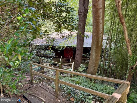 1003 GELSTON CIRCLE MCLEAN VA 22102