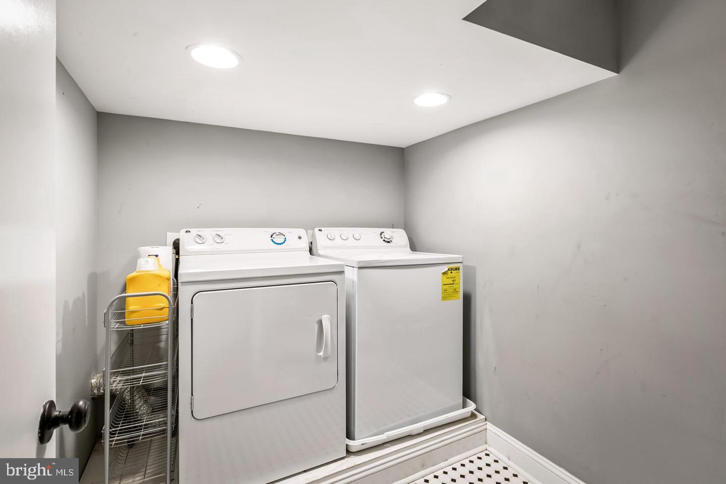 HAMPDEN HISTORIC DISTRICT - Residential