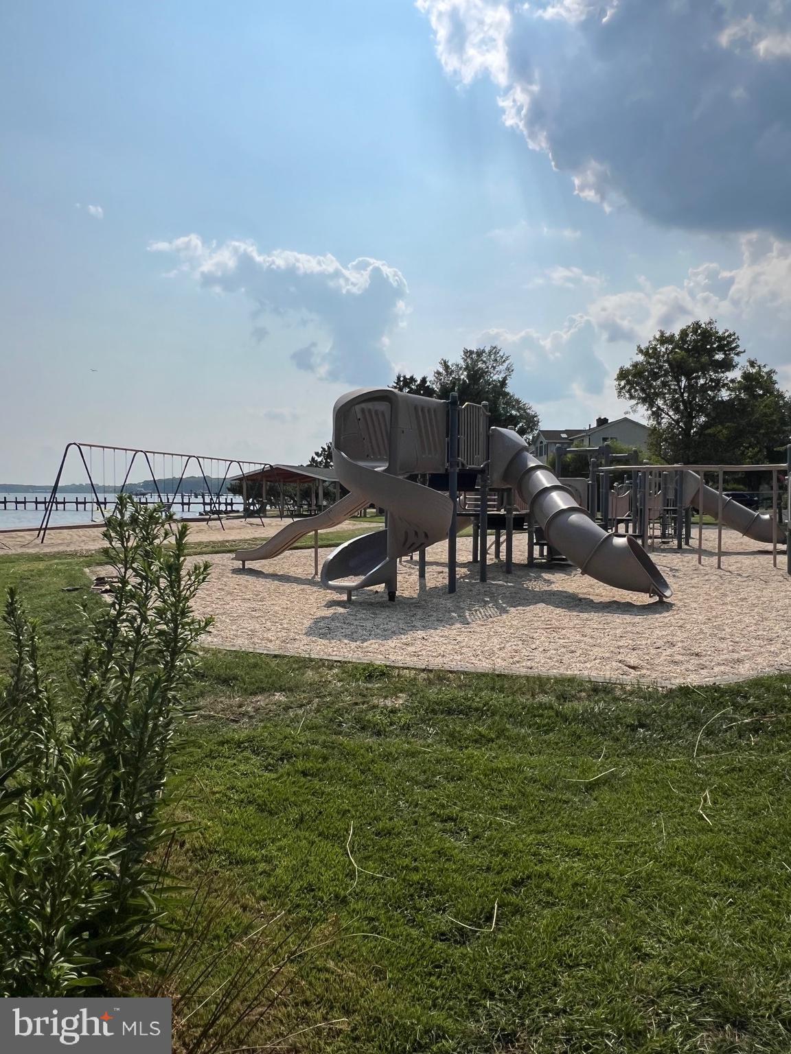 HILLSMERE ESTATES - Residential