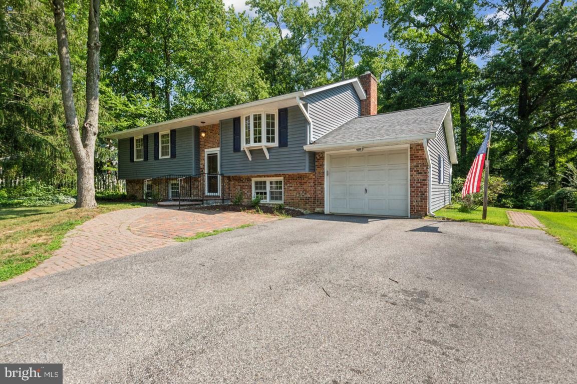 HILLSMERE ESTATES - Residential