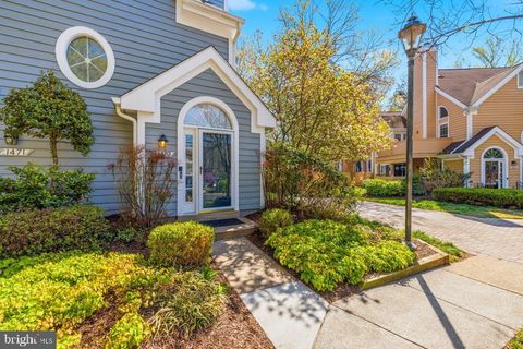 Photo of 1473 Church Hill Place, RESTON, VA 20194 (MLS # VAFX2303186)
