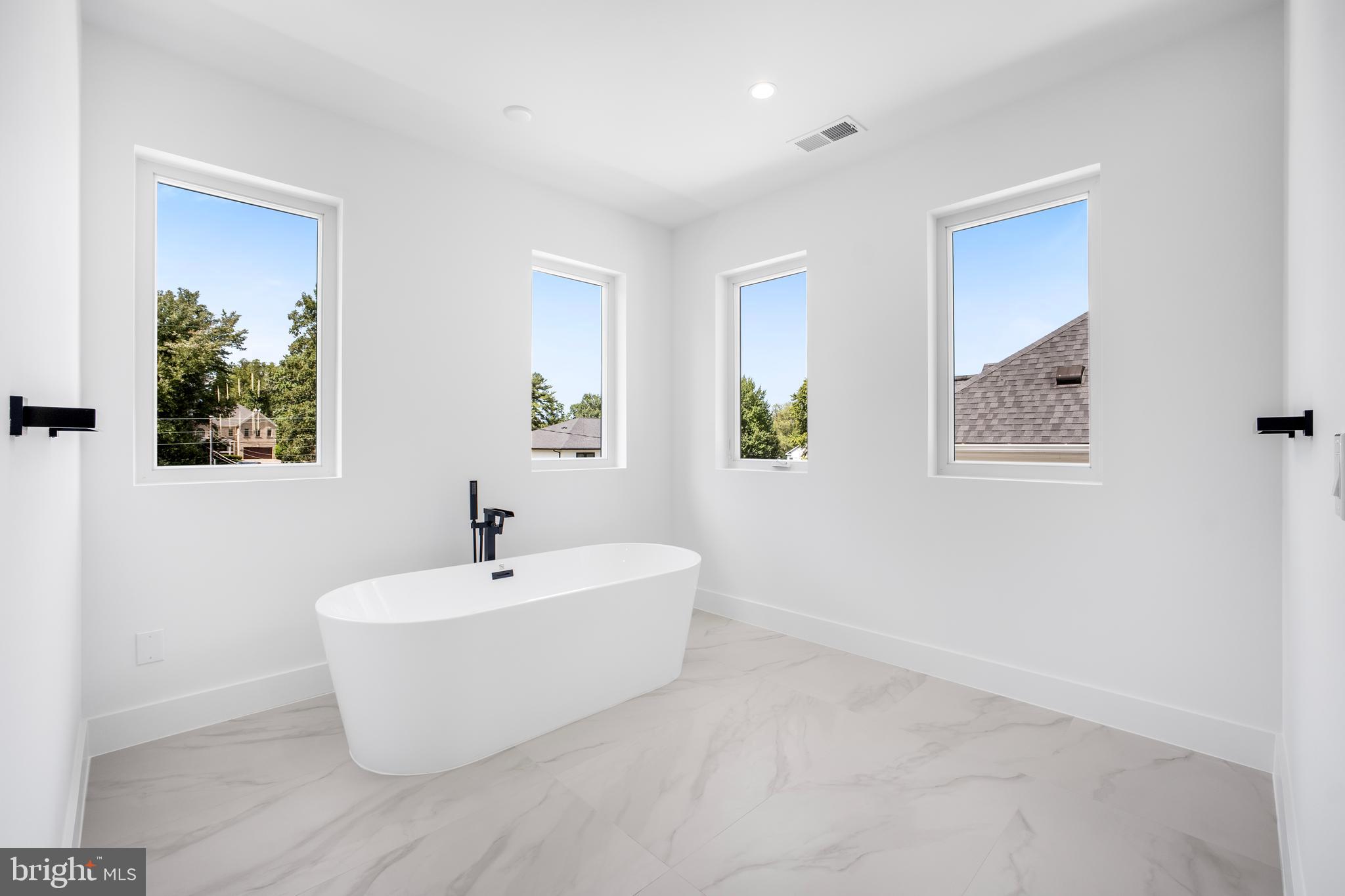 KENMORE FARMS - Residential