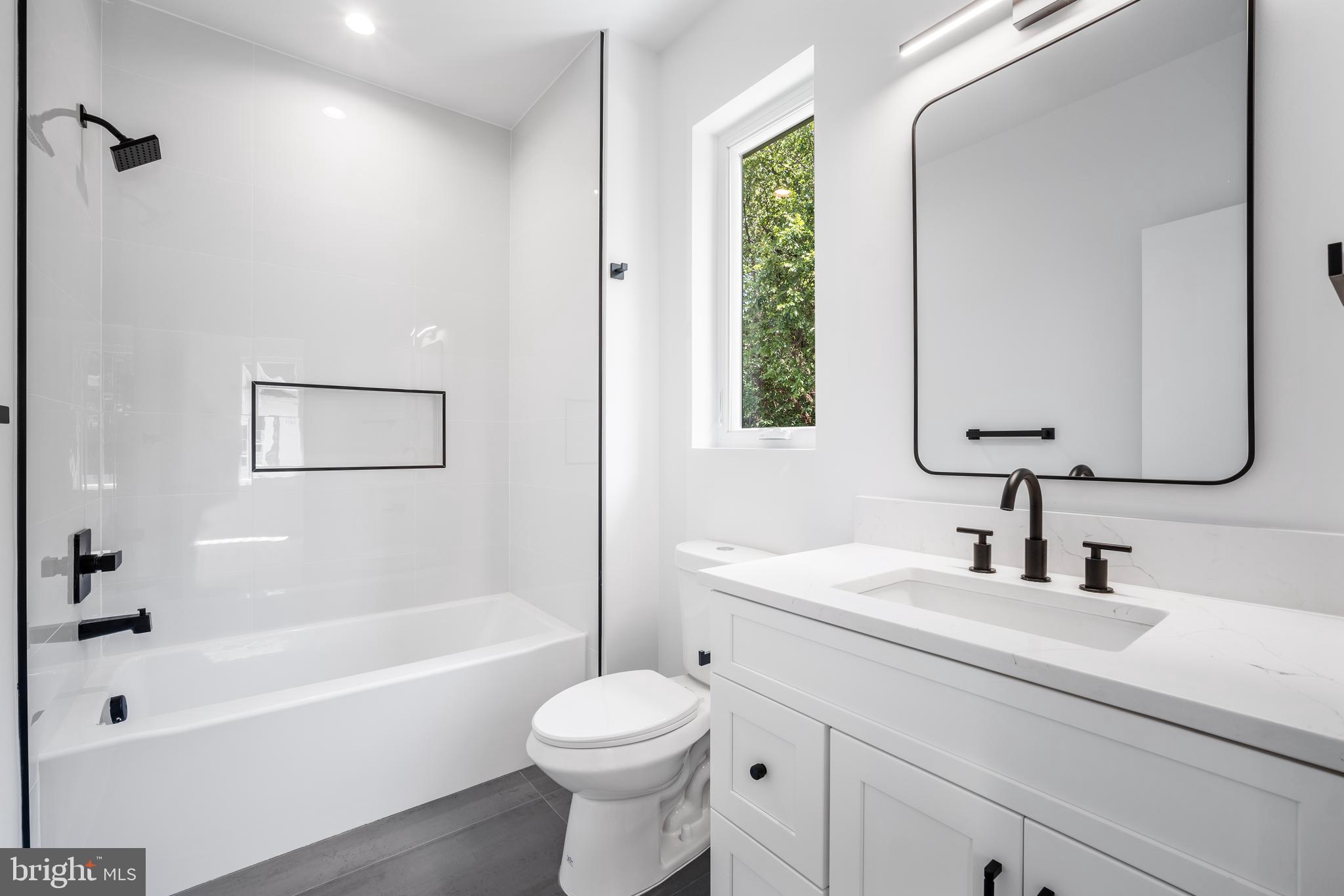 KENMORE FARMS - Residential