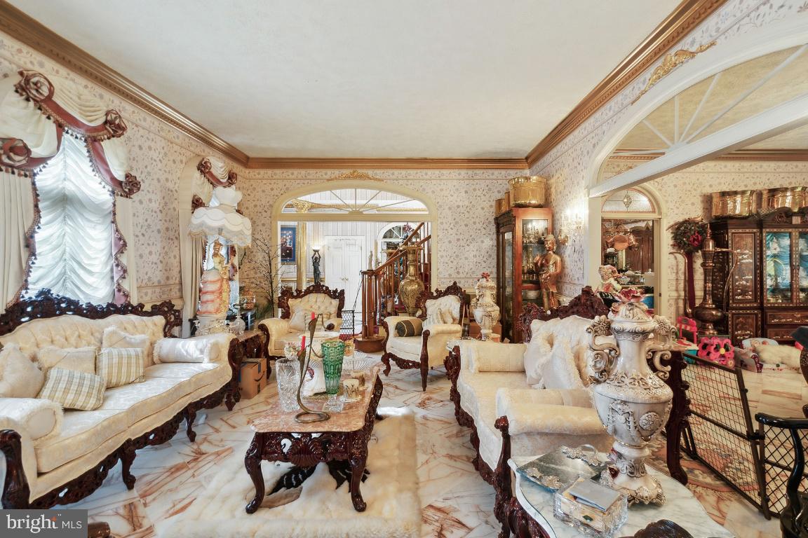 DEVEREUX STATION - Residential