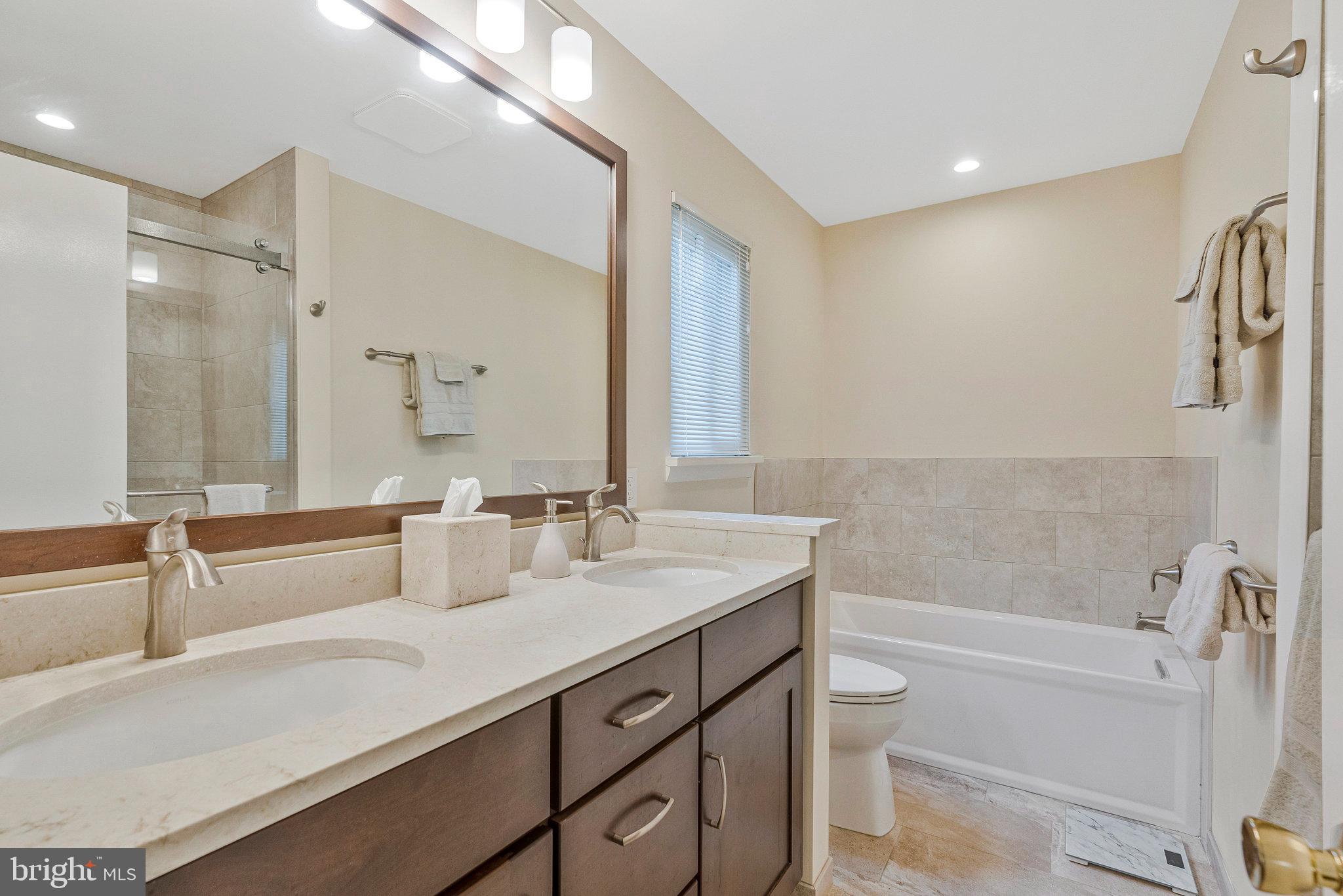 GREAT OAKS - Residential