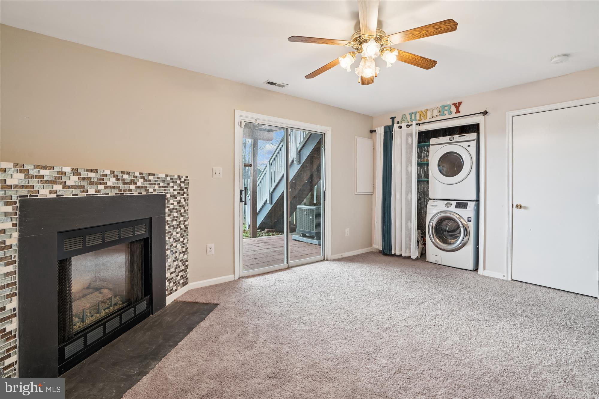 EXETER - Residential